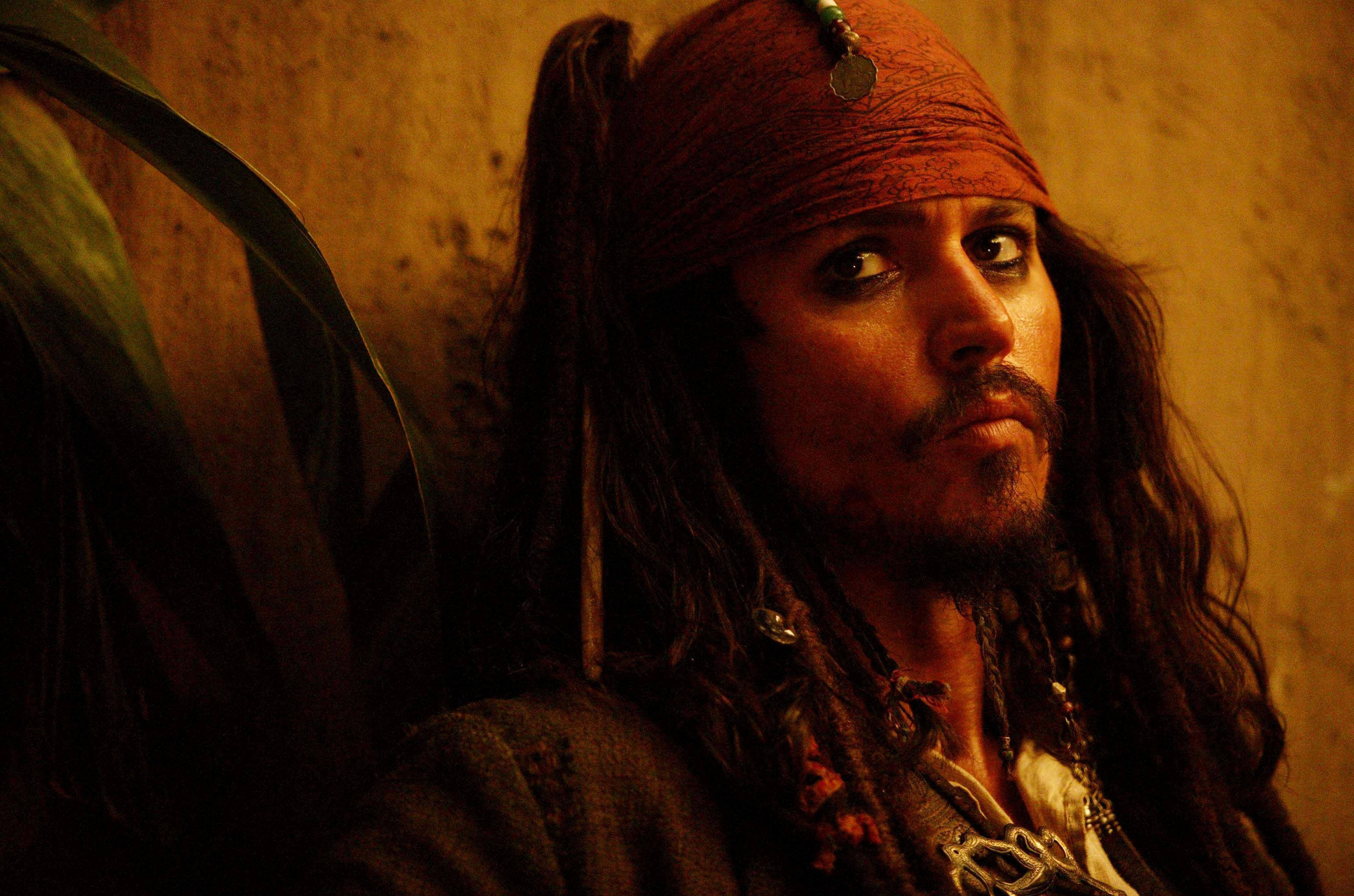 Jack Sparrow, long dark hair, red bandana, 2K Desktop Wallpaper
