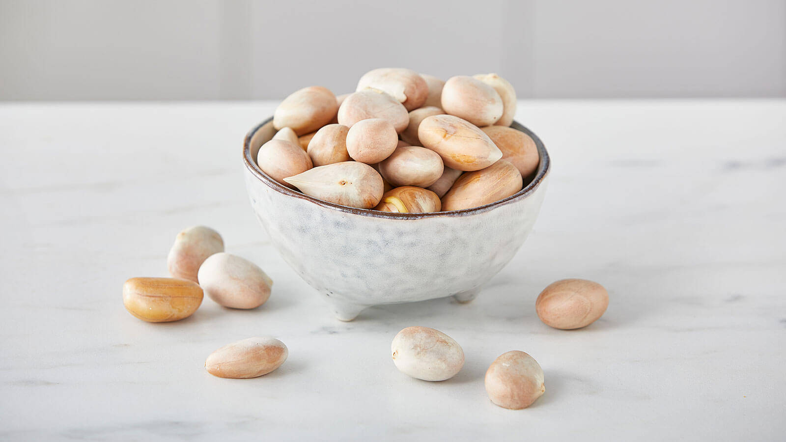 jackfruit seeds, rustic ceramic bowl, creamy beige beans, HD Desktop Wallpaper
