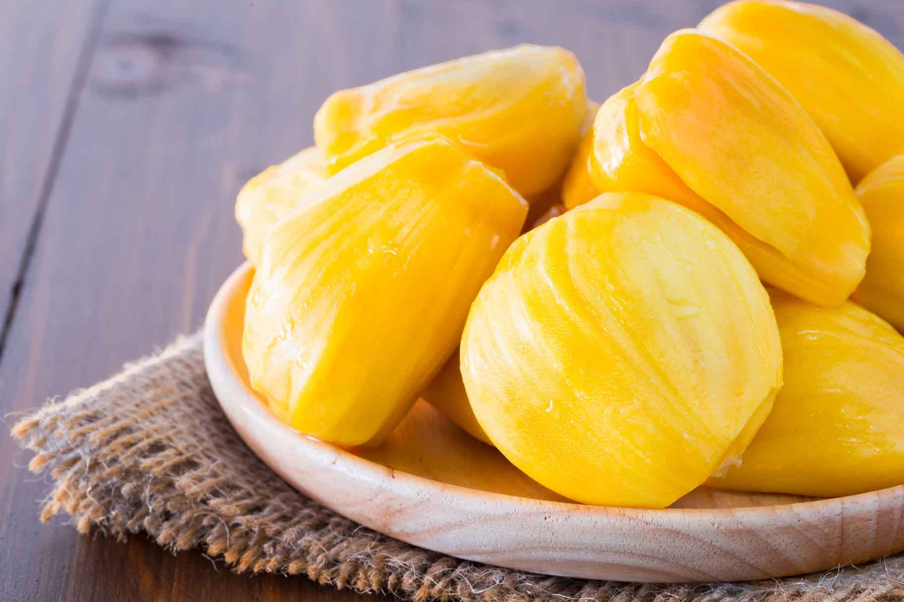 ripe jackfruit flesh, yellow jackfruit pieces, wooden bowl, HD Desktop Wallpaper
