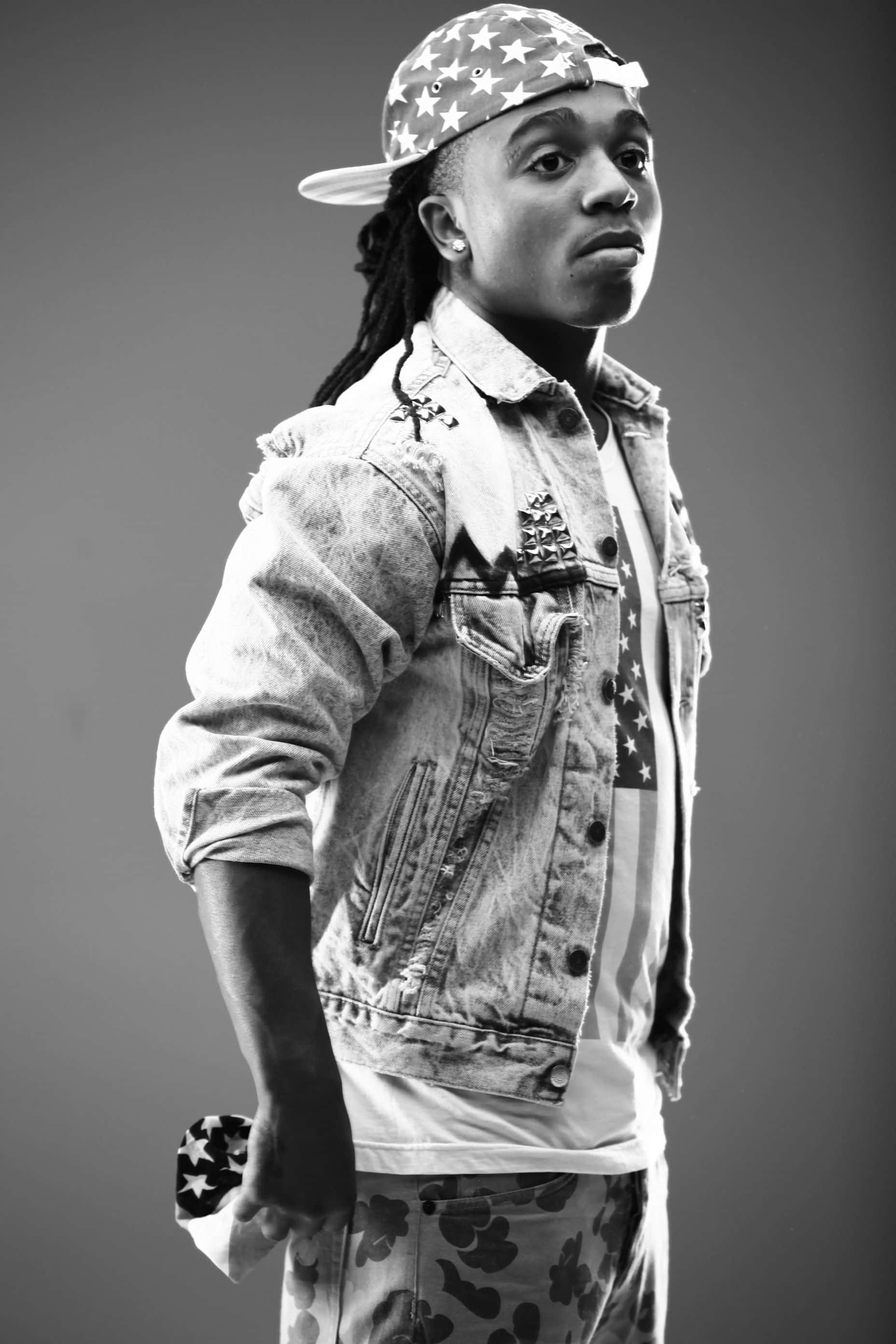 Jacquees, dreadlocks, star-patterned cap, 2K Phone Wallpaper