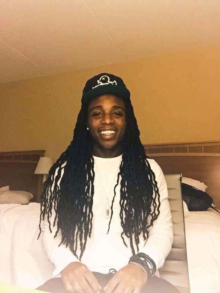 Jacquees, long black dreadlocks, black cap, SD Phone Wallpaper