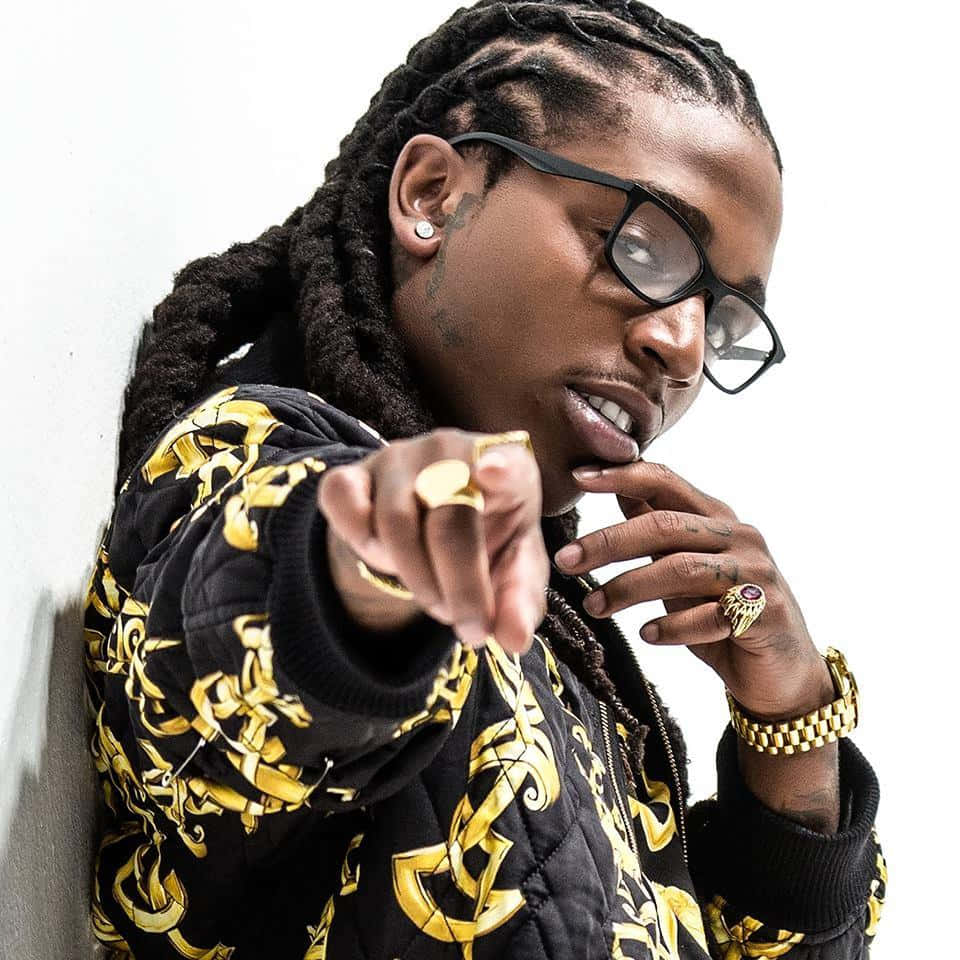 Jacquees, black and gold patterned jacket, braided hair, SD Desktop Wallpaper
