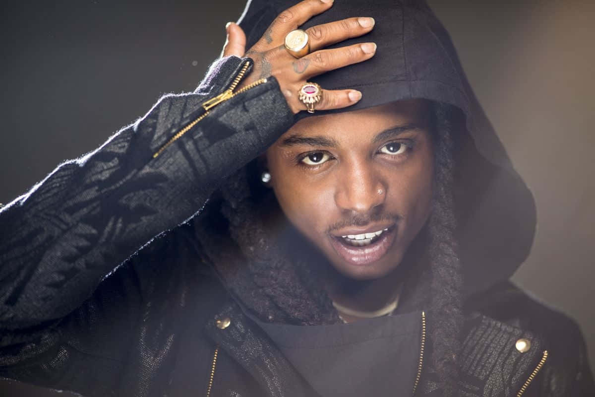 Jacquees, black hoodie, gold zippers, SD Desktop Wallpaper