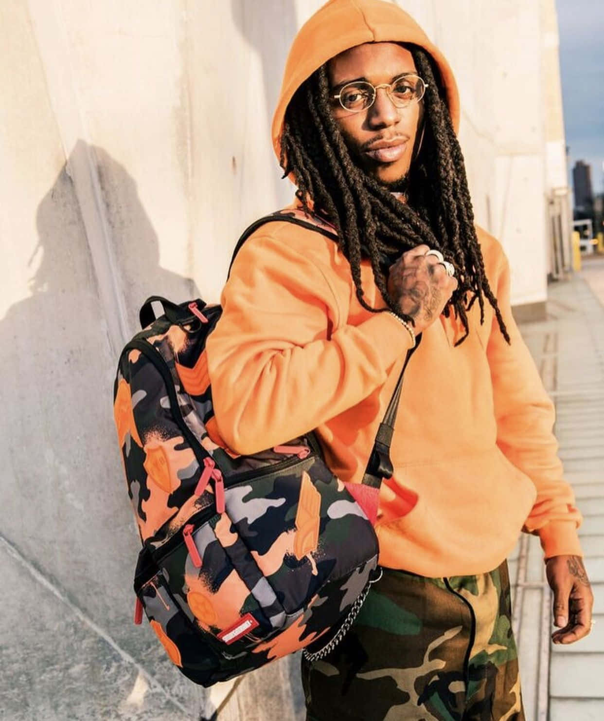 Jacquees, orange hoodie, camouflage pants, HD Phone Wallpaper