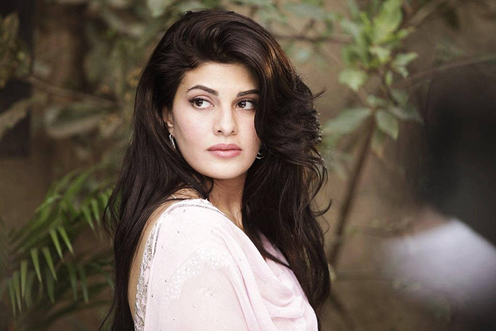 Jacqueline Fernandez, long dark hair, pink top, Full HD Desktop Wallpaper