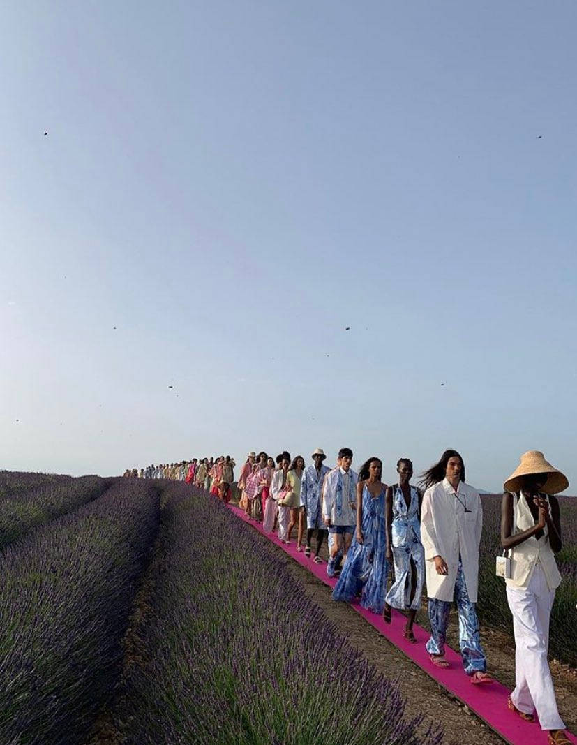 Jacquemus, pink catwalk, vibrant pink runway, SD Phone Wallpaper