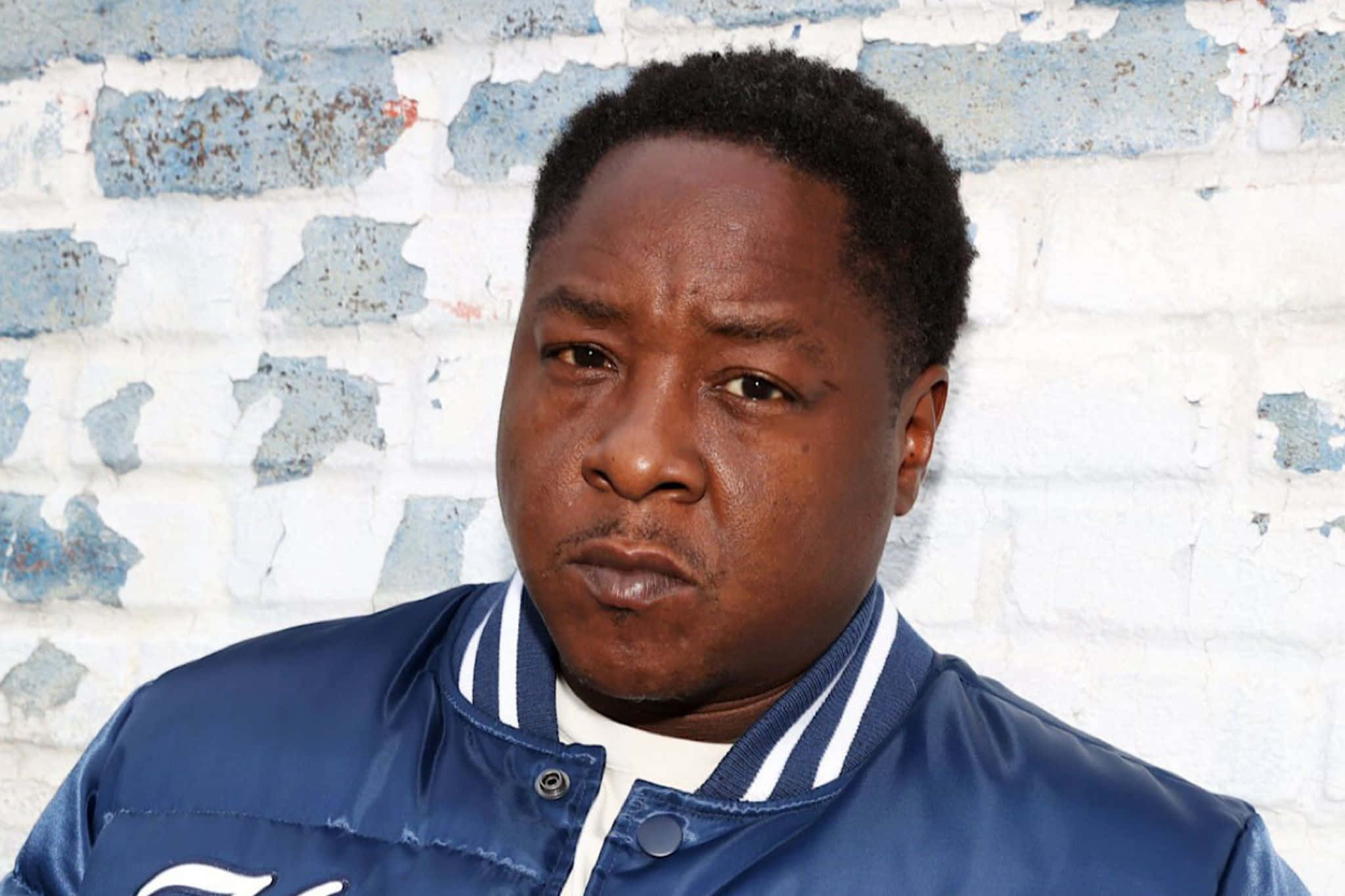 Jadakiss, blue satin jacket, weathered brick wall, Full HD Desktop Wallpaper
