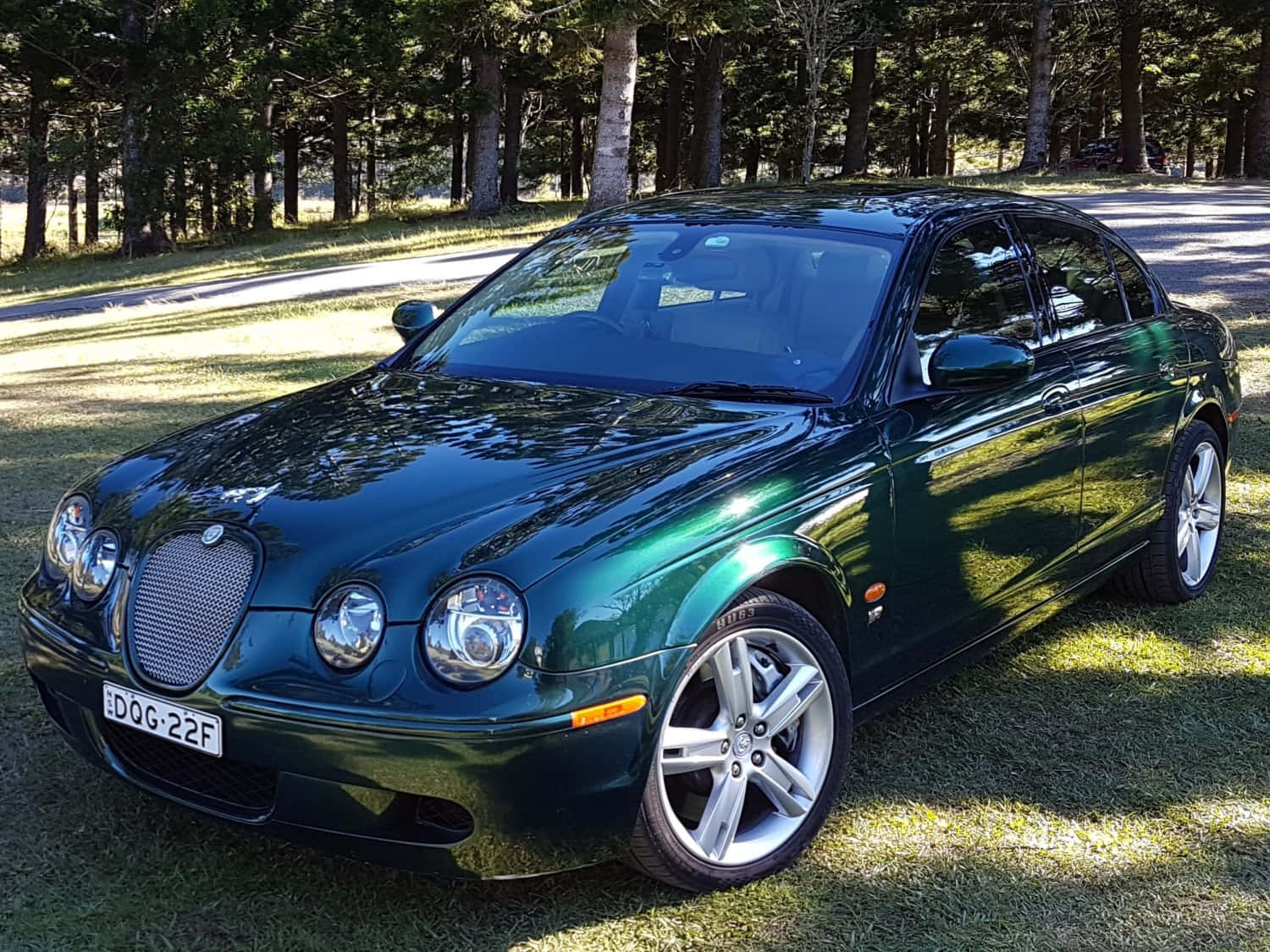 Jaguar S-Type, glossy dark green, parked on grass, HD Desktop Wallpaper