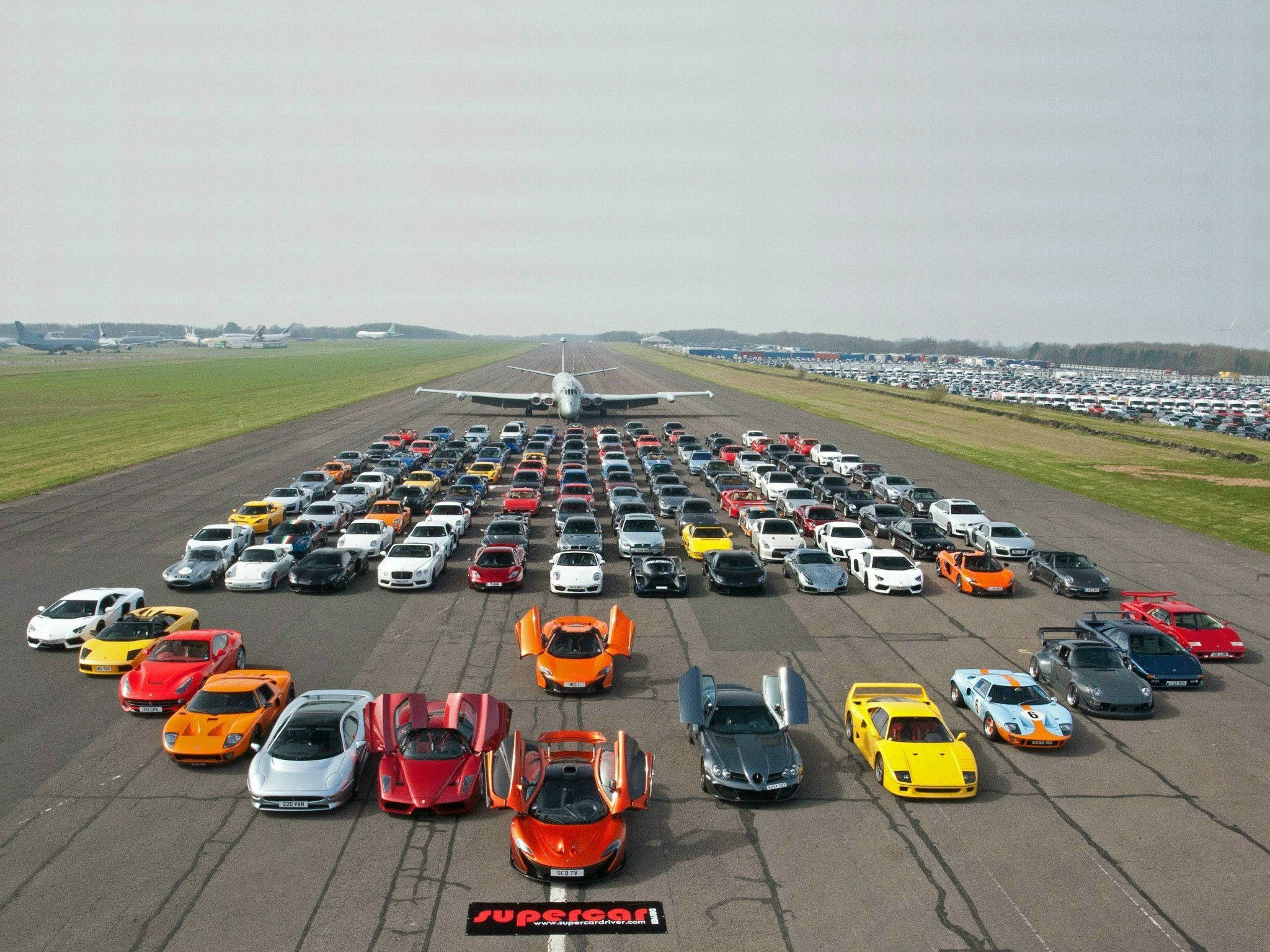 Jaguar XJ220, supercar, runway, Full HD Desktop Wallpaper