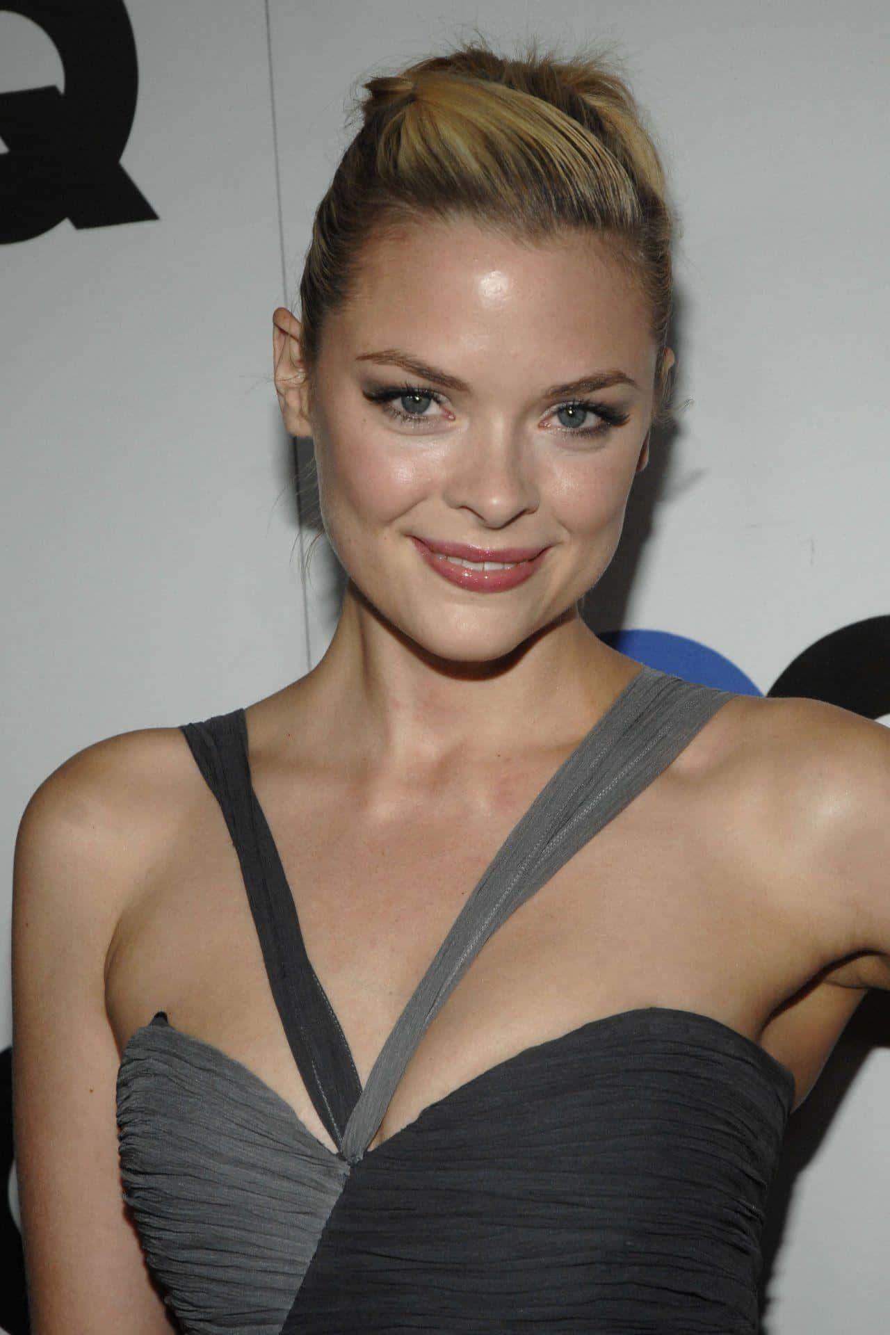 Jaime King, blonde hair, high bun, Full HD Phone Wallpaper