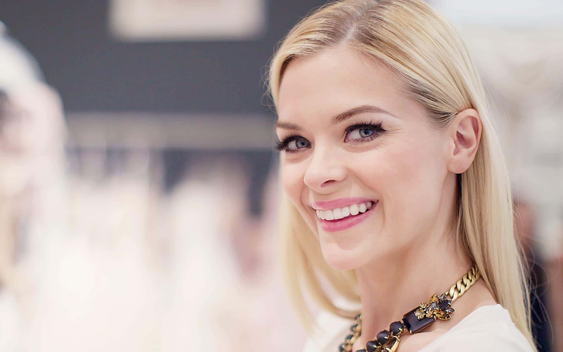 Jaime King, gold and black necklace, bright blue eyes, Full HD Desktop Wallpaper