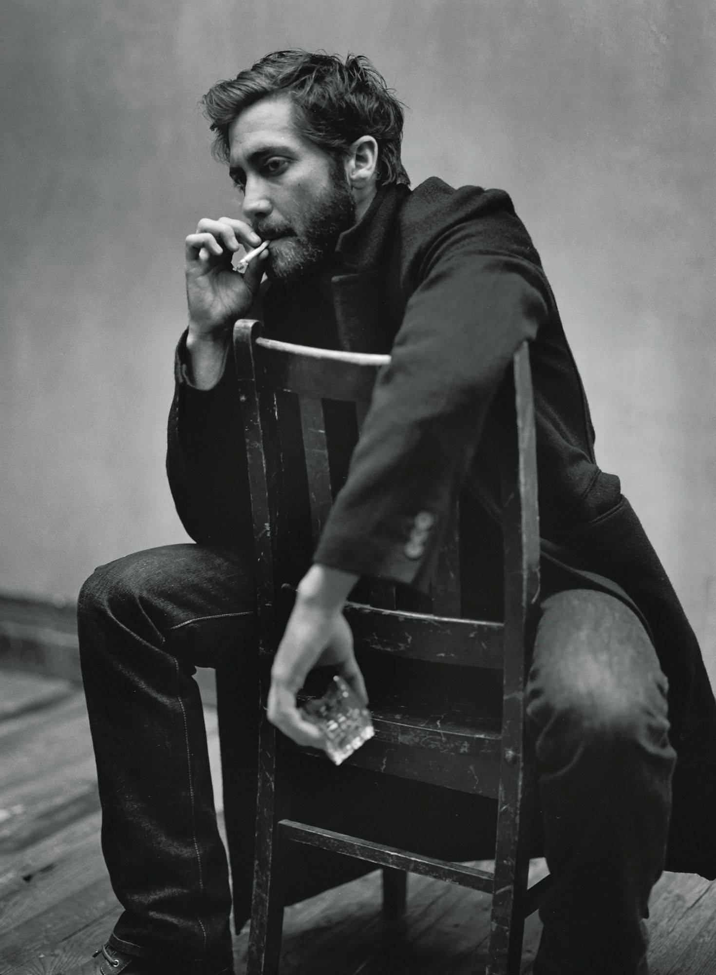 Jake Gyllenhaal, beard, wooden chair, Full HD Phone Wallpaper