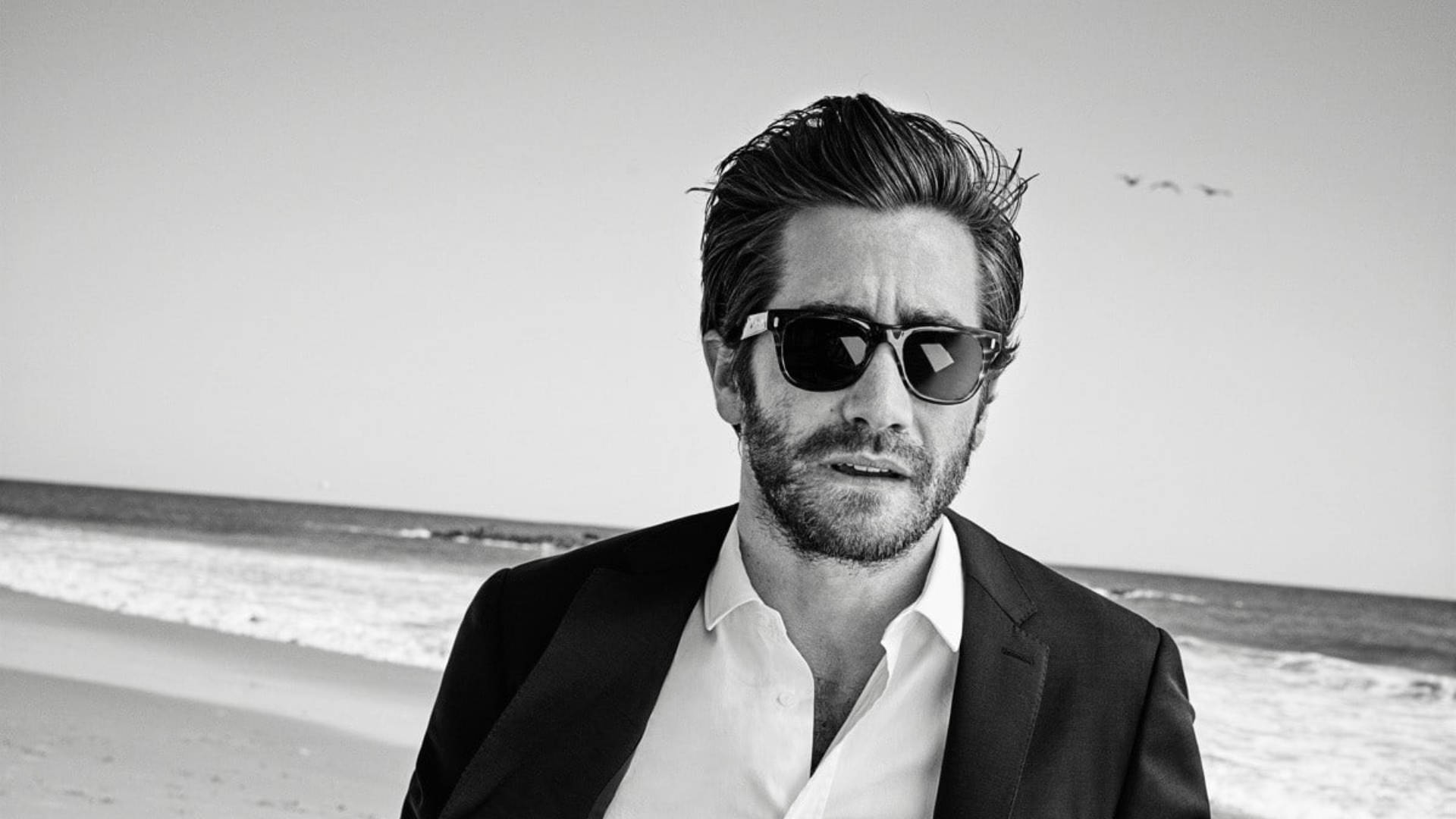 Jake Gyllenhaal, sunglasses, suit, Full HD Desktop Wallpaper