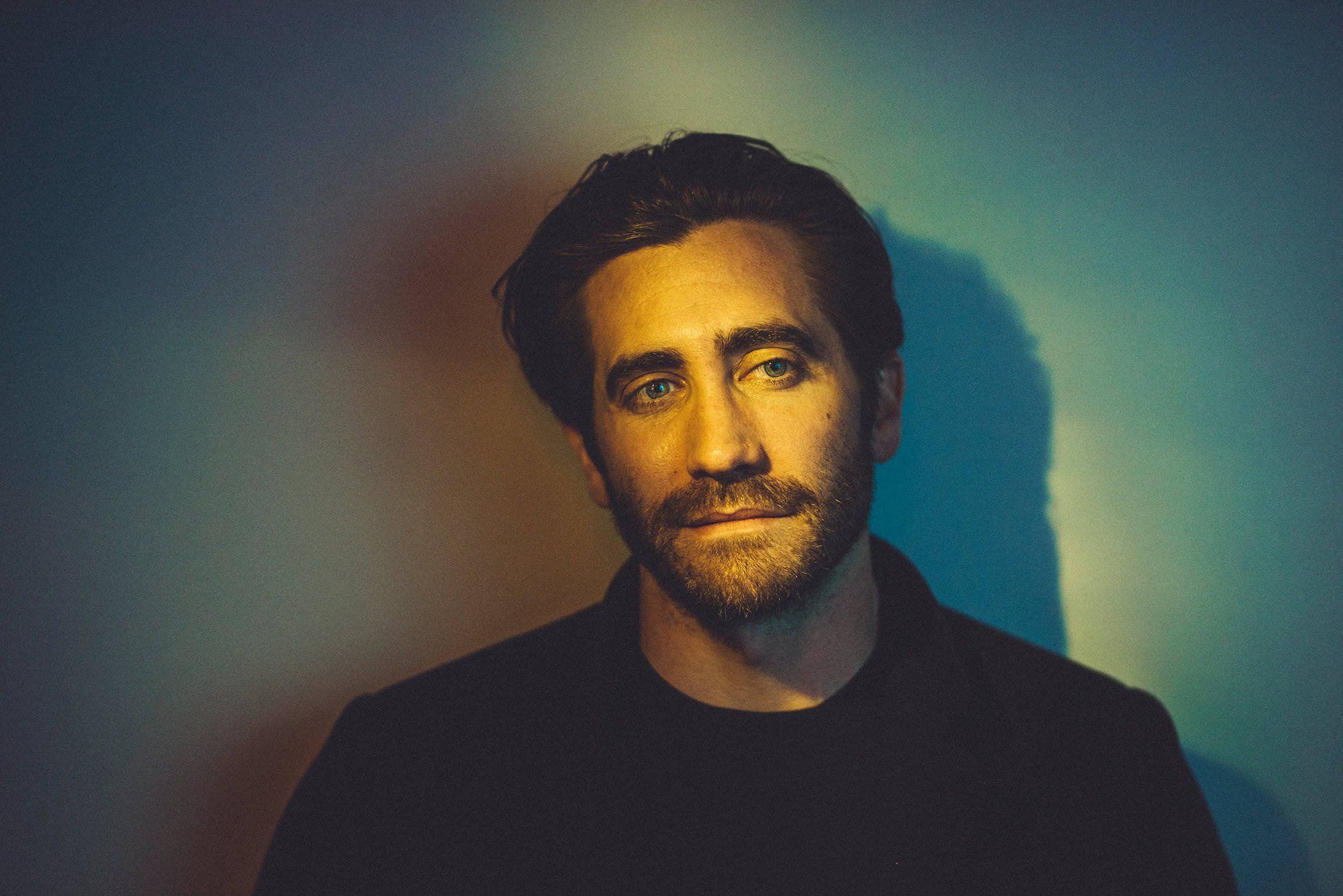 Jake Gyllenhaal, dreamy gaze, beard, Full HD Desktop Wallpaper