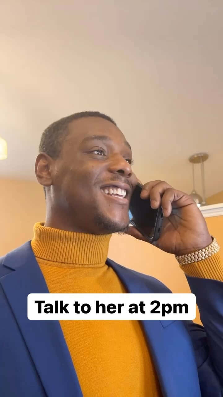 Jamahal Hill, blue blazer, yellow turtleneck, HD Phone Wallpaper