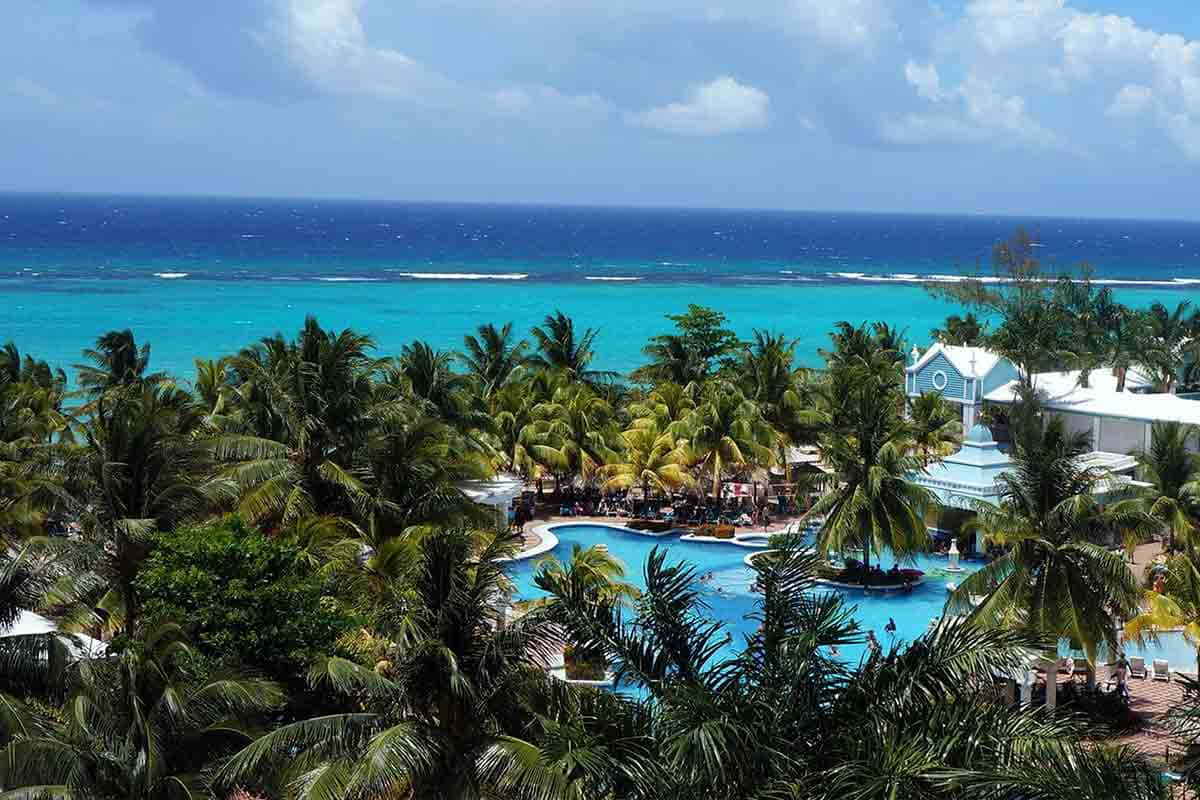 Jamaican Beach, turquoise pools, palm trees, SD Desktop Wallpaper