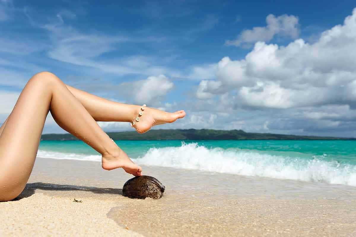 Jamaican beach, turquoise waves, coconut, SD Desktop Wallpaper