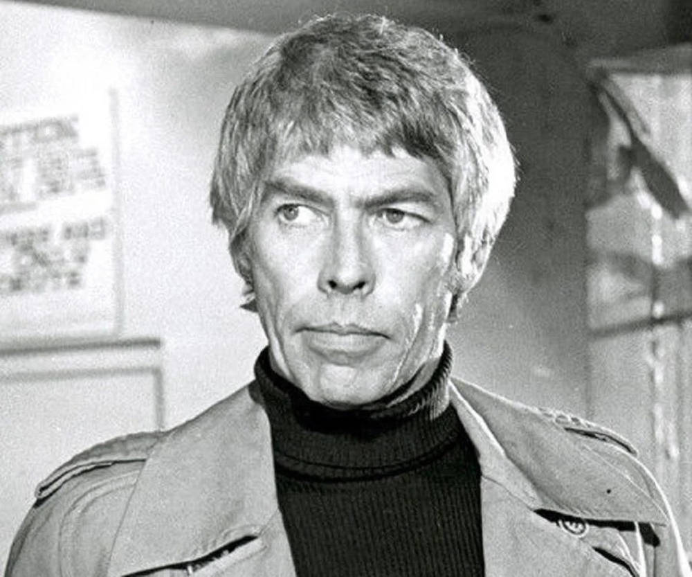 James Coburn, 60s heyday, turtleneck, SD Desktop Wallpaper