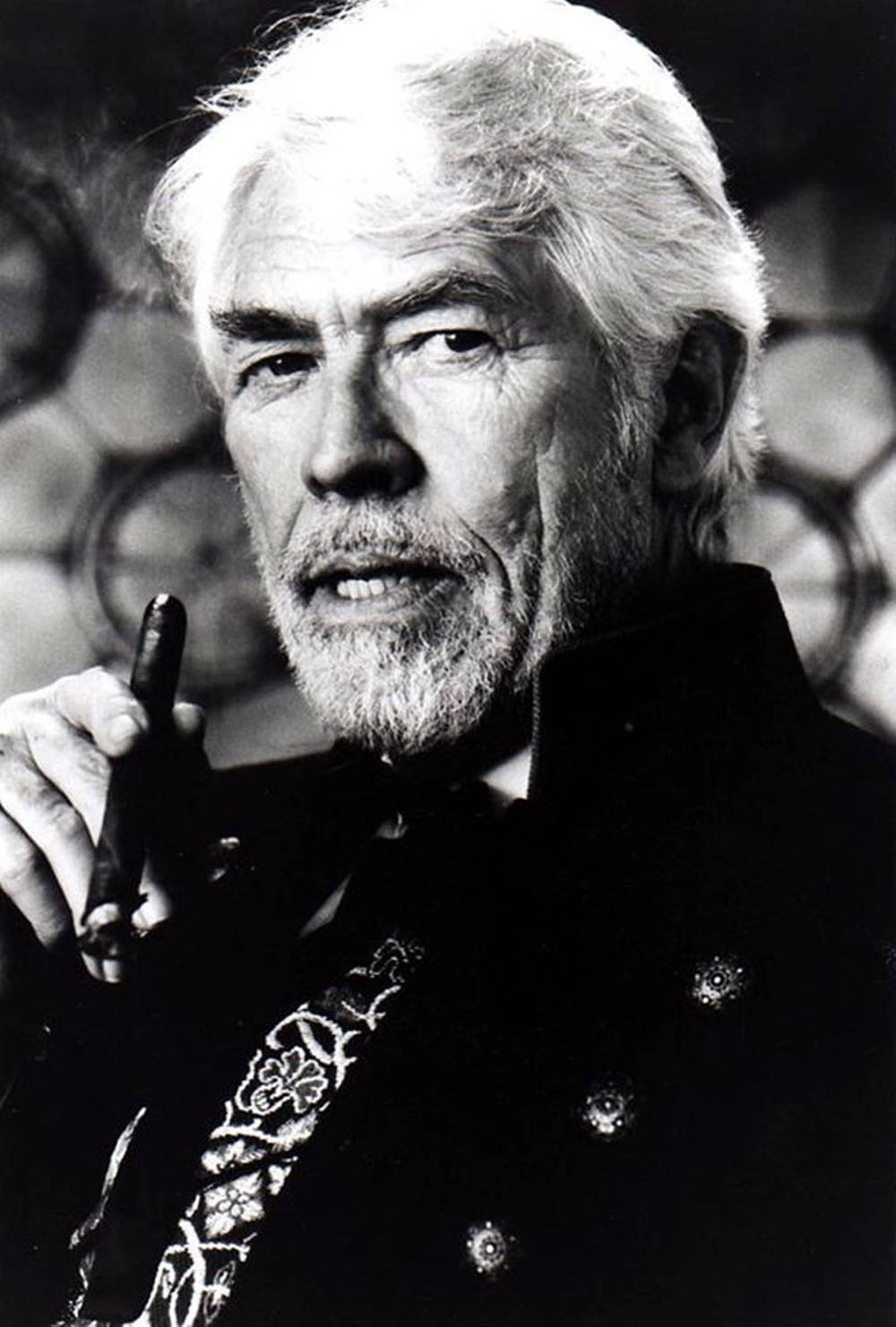 James Coburn, black and white portrait, distinguished older man, HD Phone Wallpaper