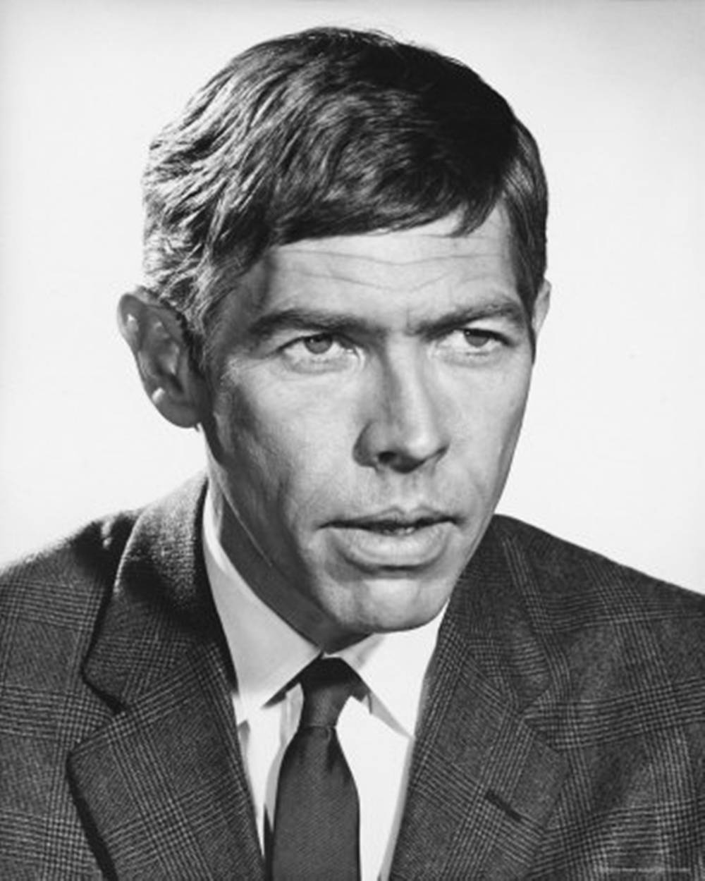 James Coburn, checkered suit, tie, SD Phone Wallpaper