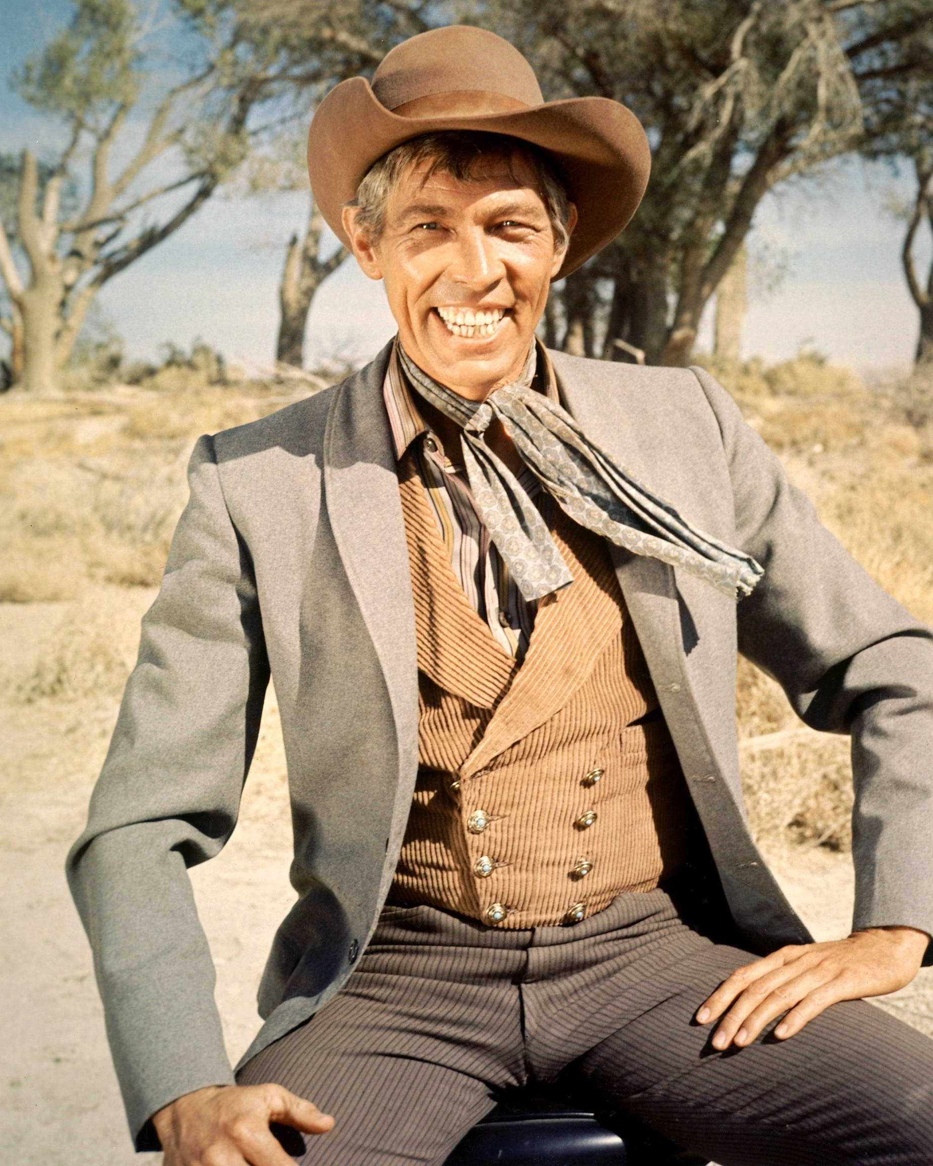 James Coburn, western costume, brown hat, Full HD Phone Wallpaper