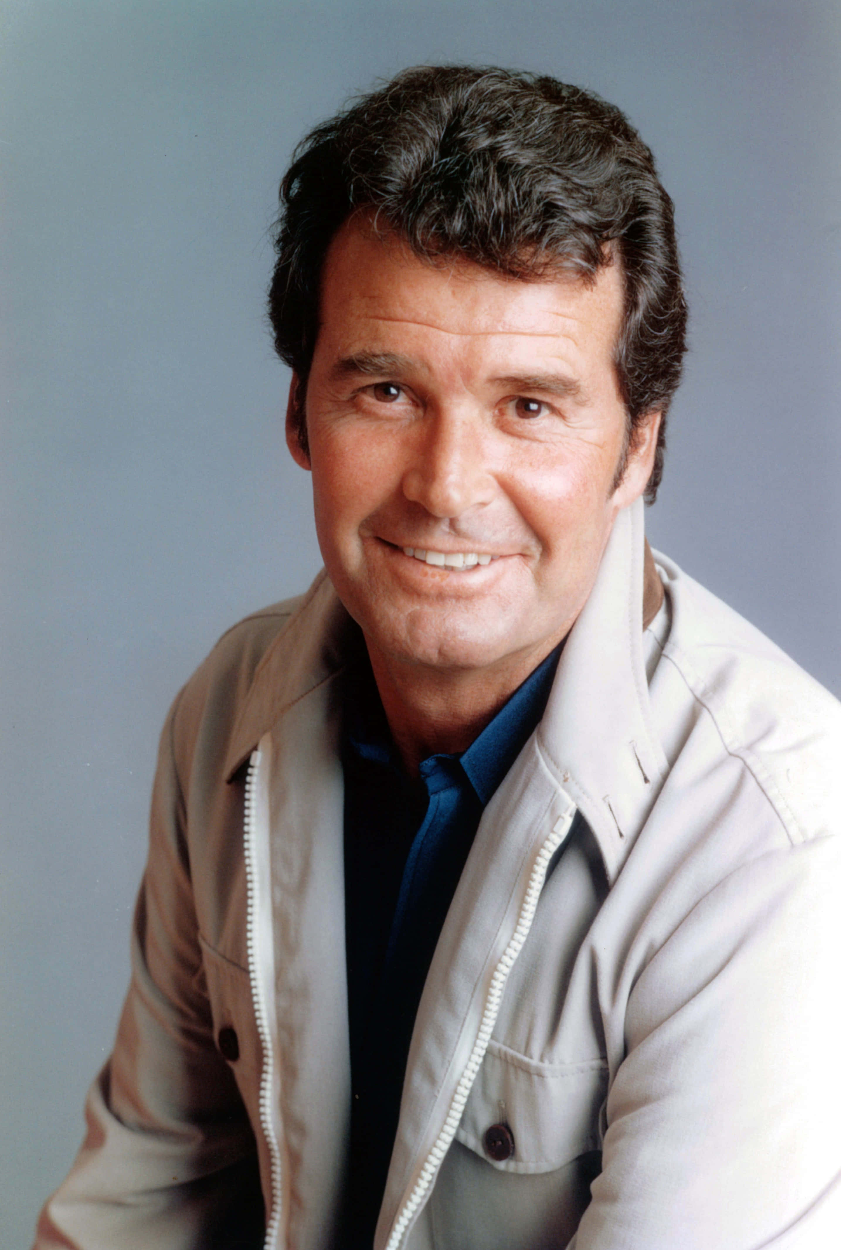James Garner, beige jacket, blue shirt, 4K Phone Wallpaper