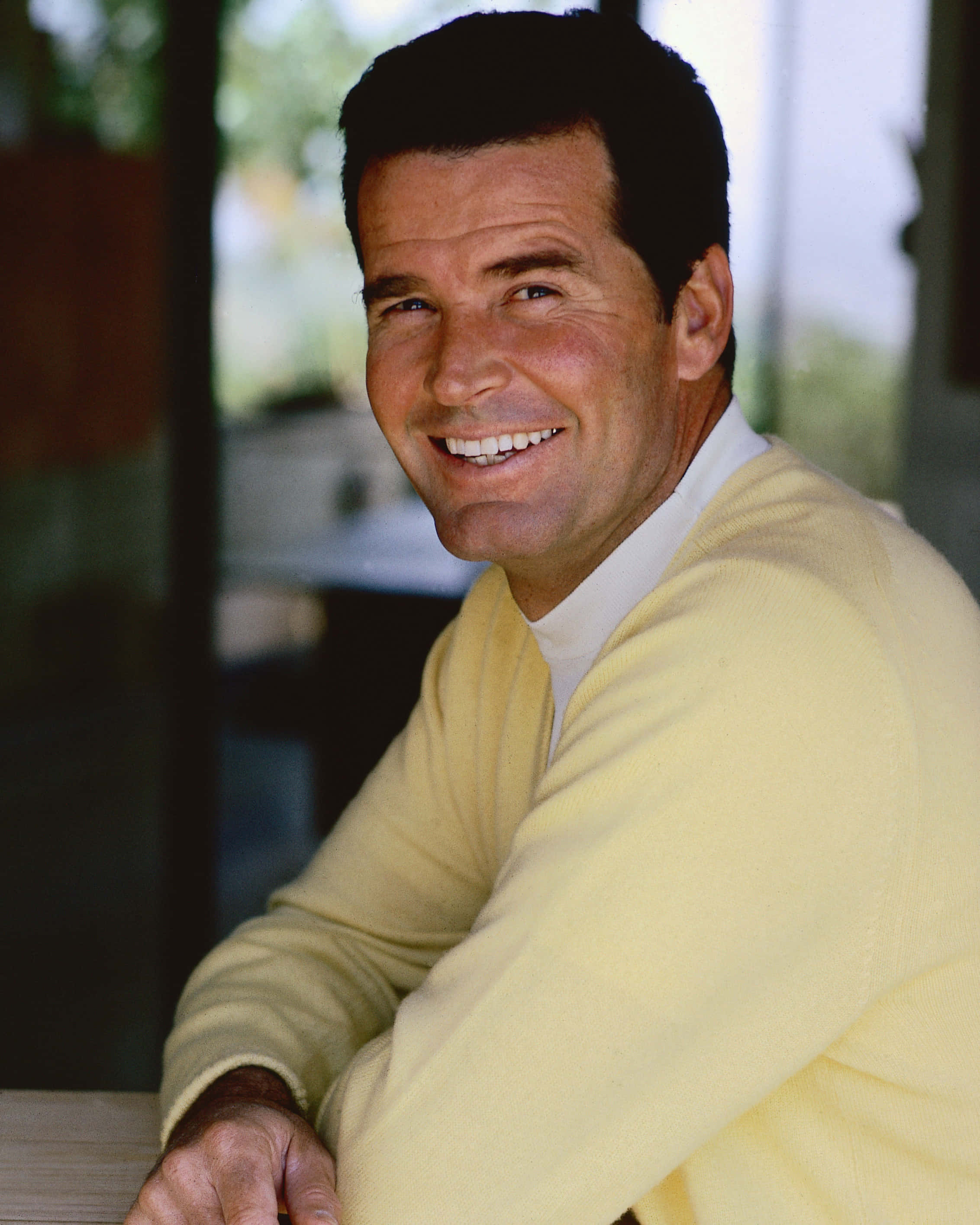 James Garner, yellow cardigan, smiling, 2K Phone Wallpaper