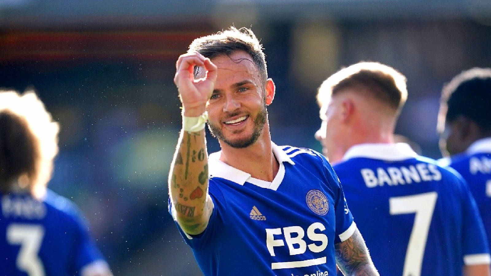 James Maddison, blue jersey, okay gesture, HD Desktop Wallpaper