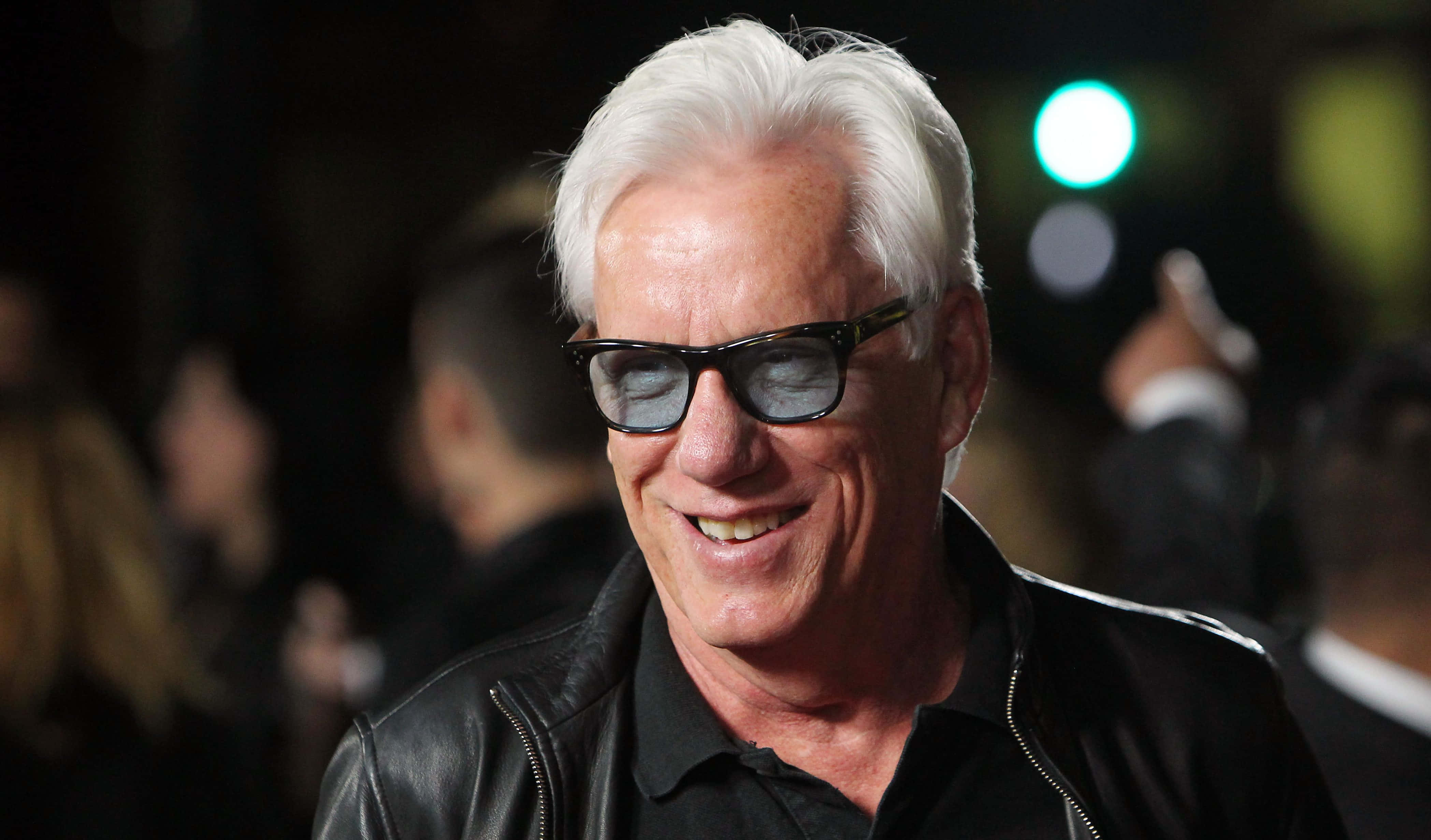James Woods, white hair, dark sunglasses, 4K Desktop Wallpaper