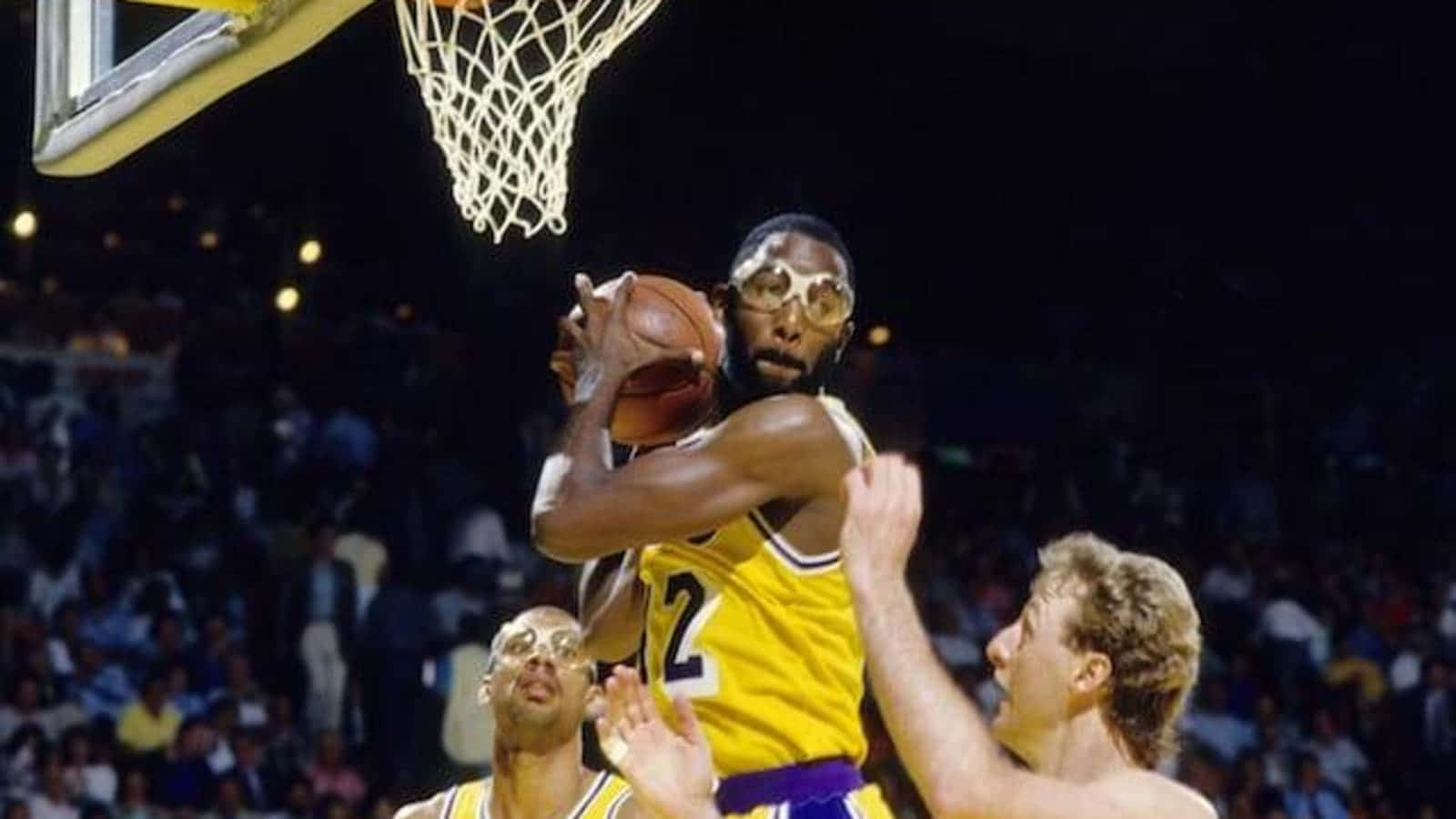 James Worthy, yellow jersey, distinctive glasses, HD Desktop Wallpaper