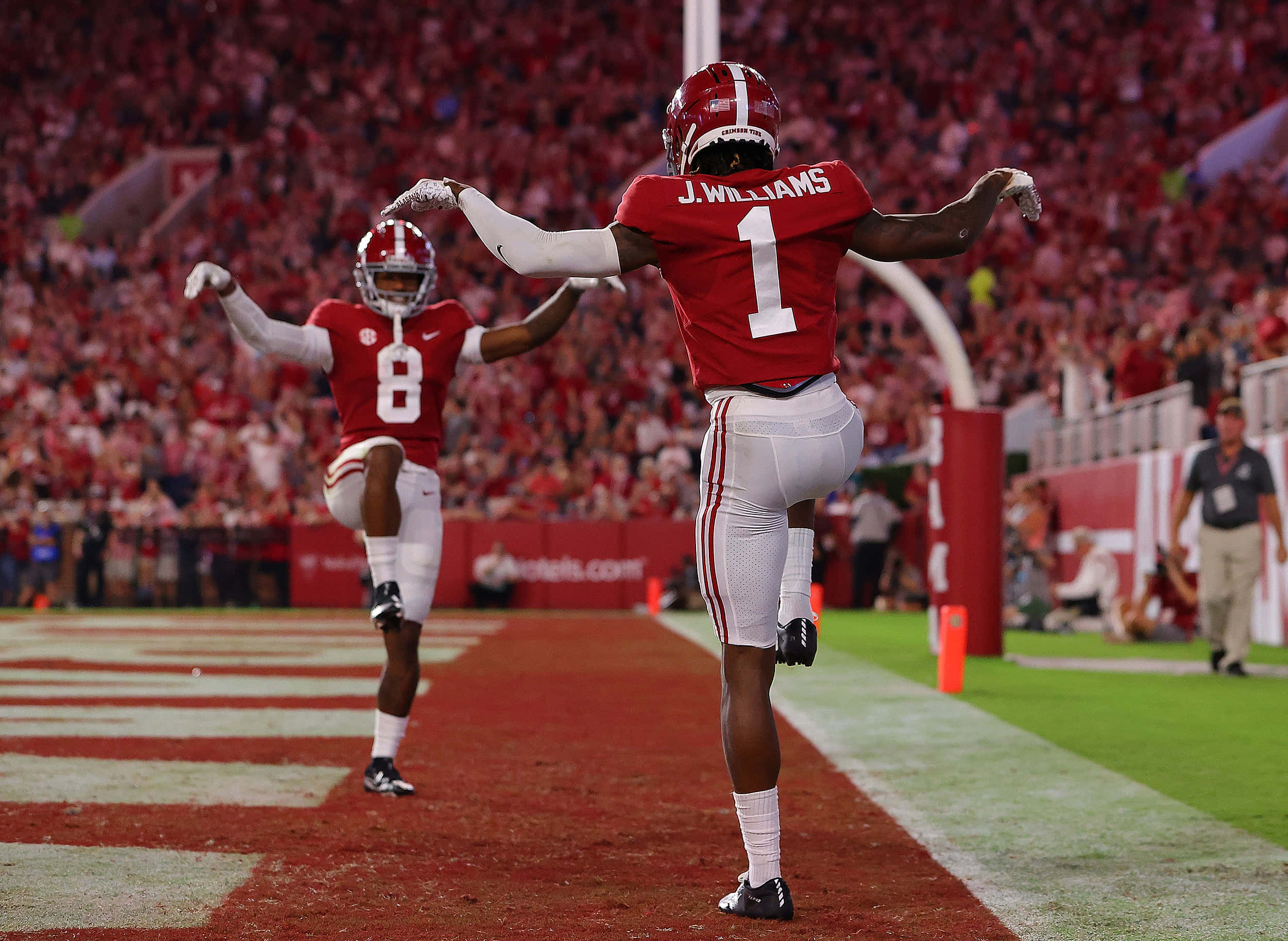 Jameson Williams, Alabama football players, red jerseys, Full HD Desktop Wallpaper
