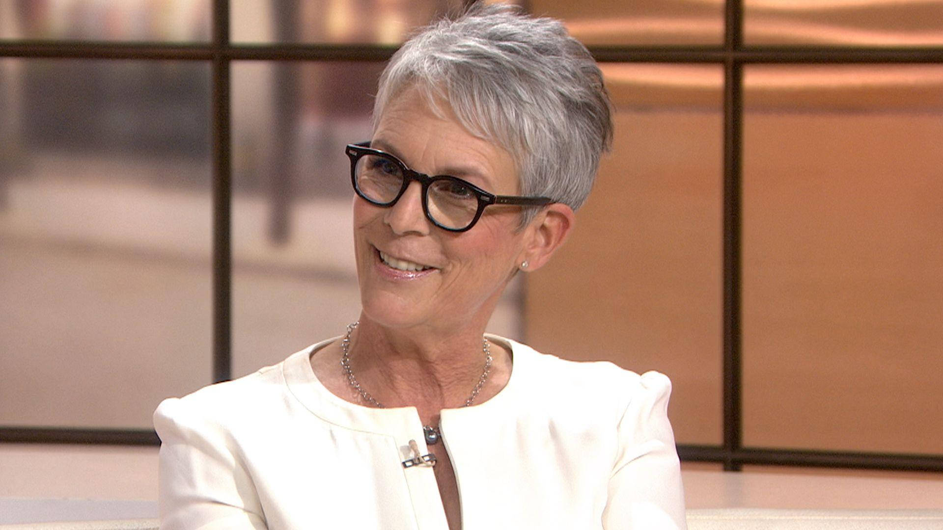 Jamie Lee Curtis, white, short gray hair, Full HD Desktop Wallpaper