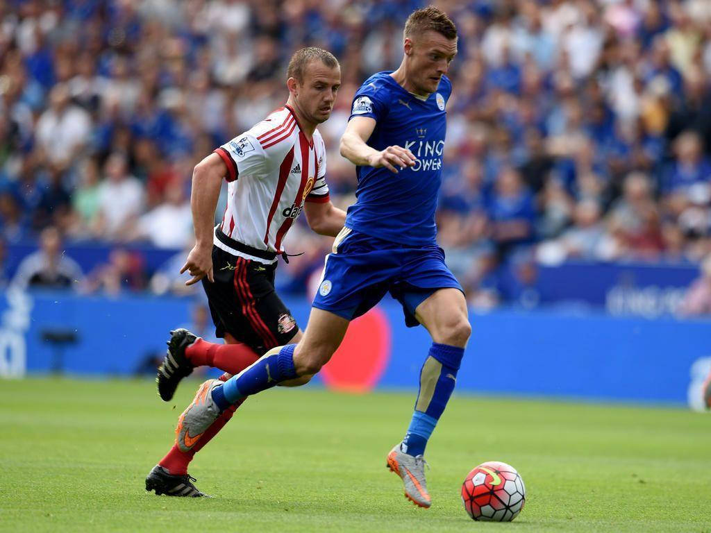 Jamie Vardy, soccer players, vibrant green pitch, SD Desktop Wallpaper