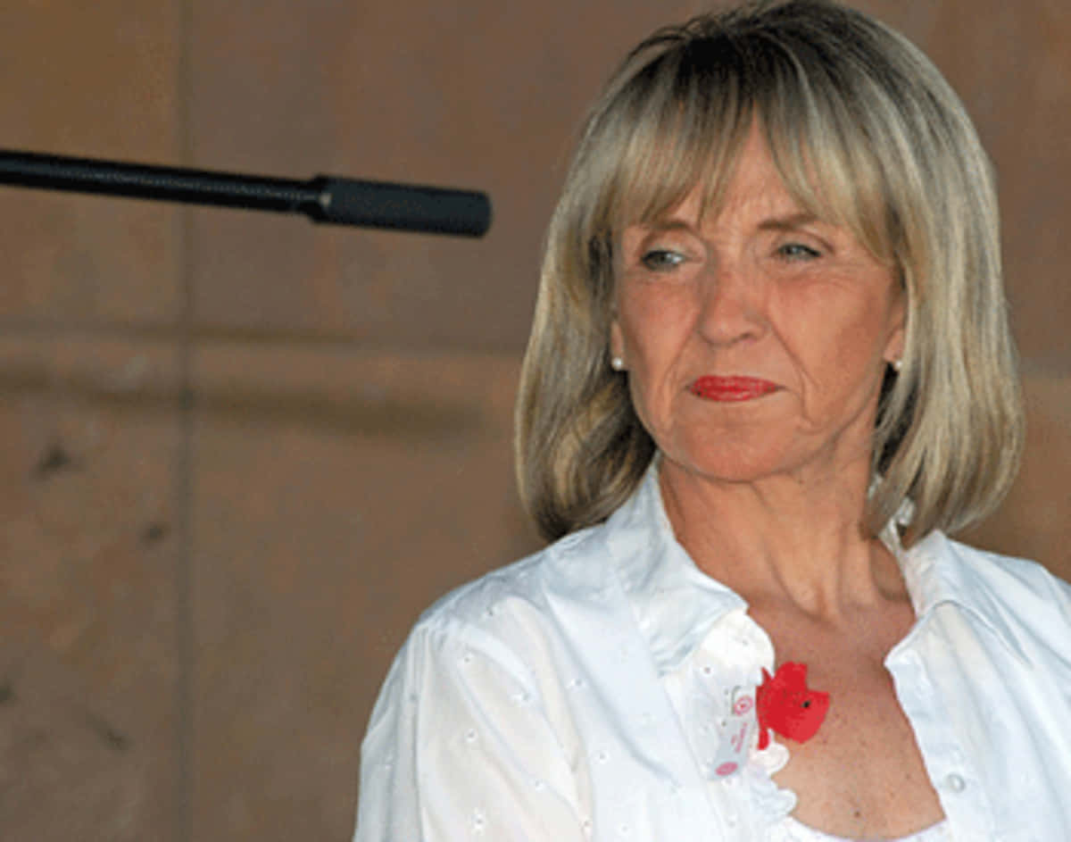 Jan Brewer, white blouse, red poppy, SD Desktop Wallpaper