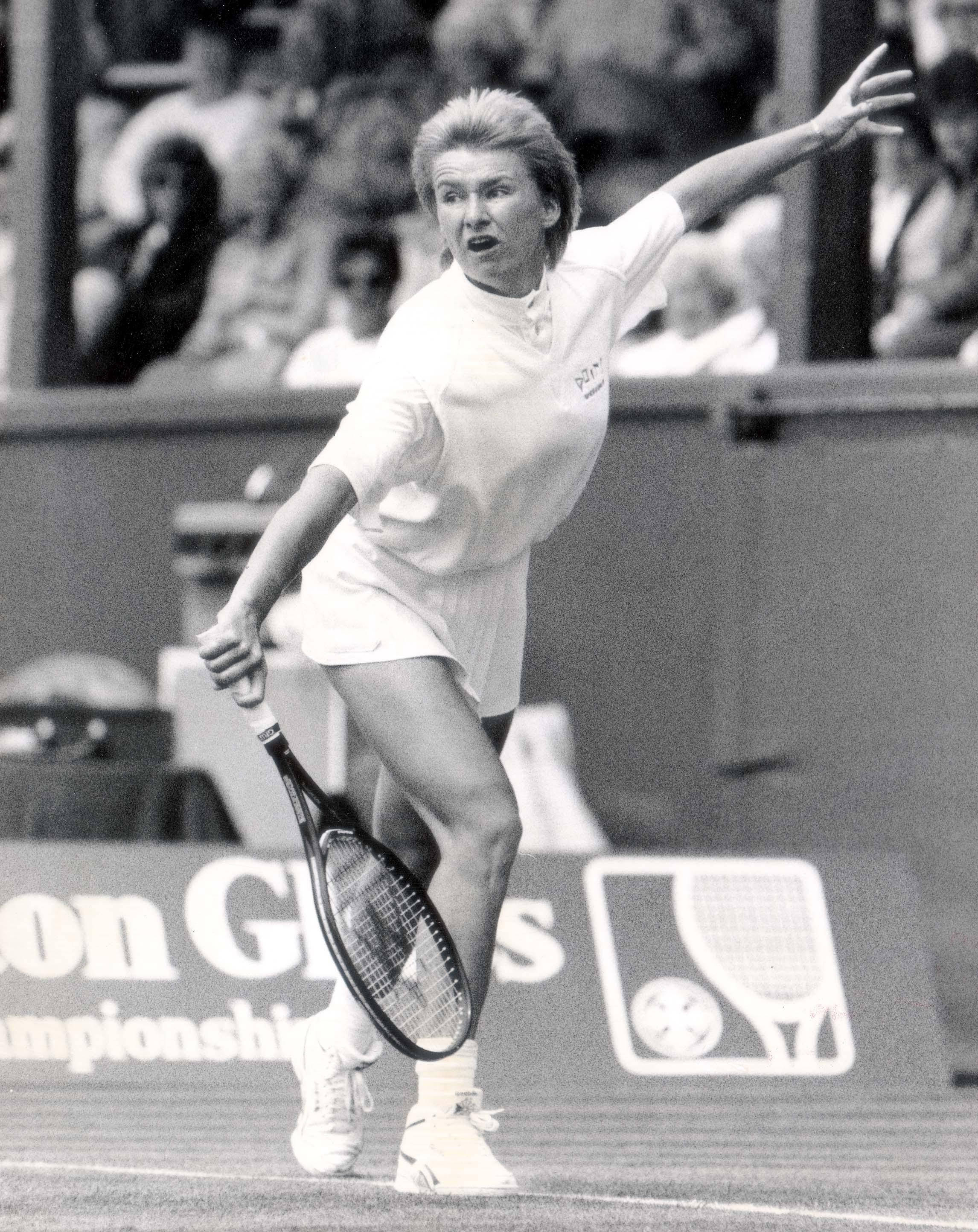 Jana Novotna, tennis player, court, 2K Phone Wallpaper
