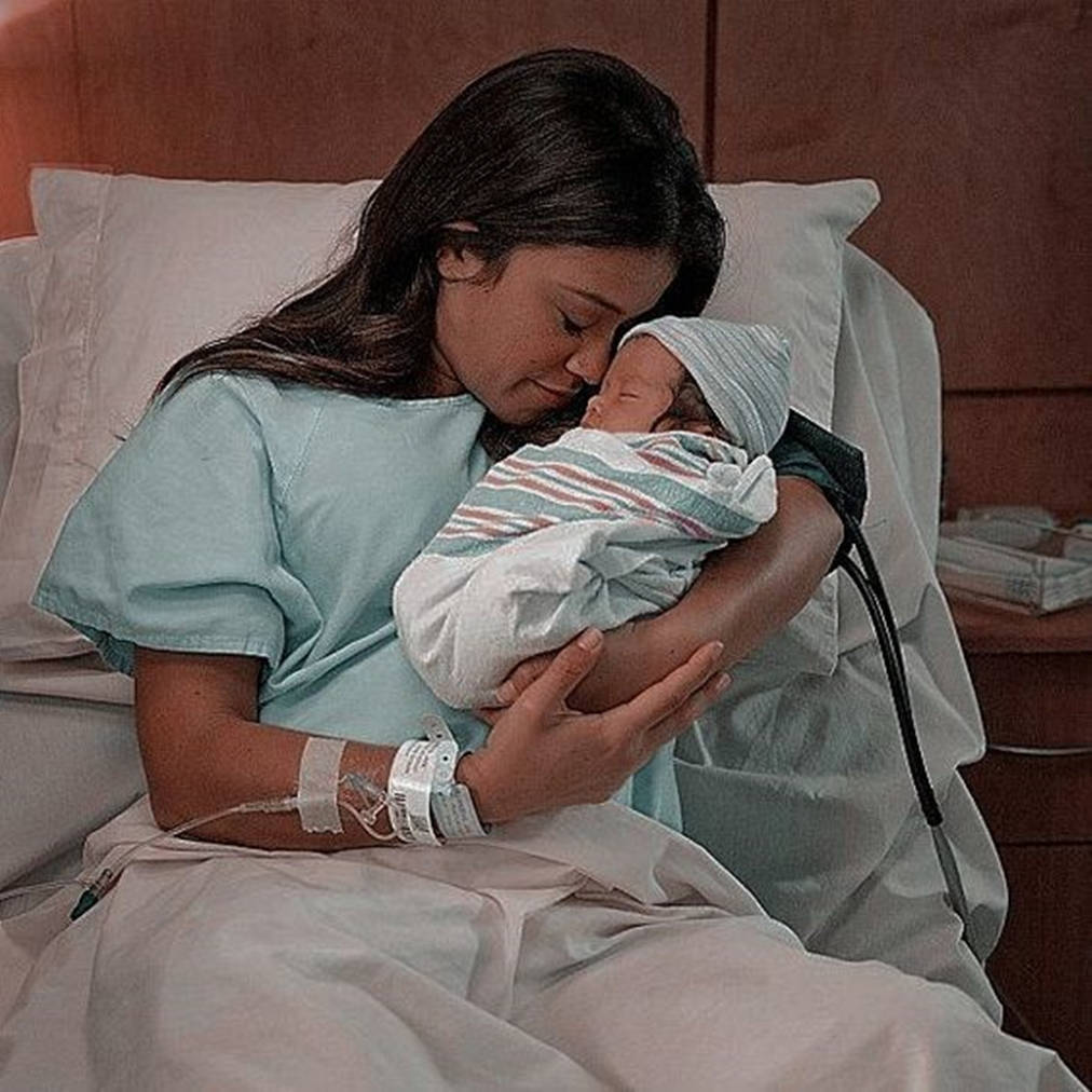 Jane the virgin, baby, hospital bed, SD Desktop Wallpaper