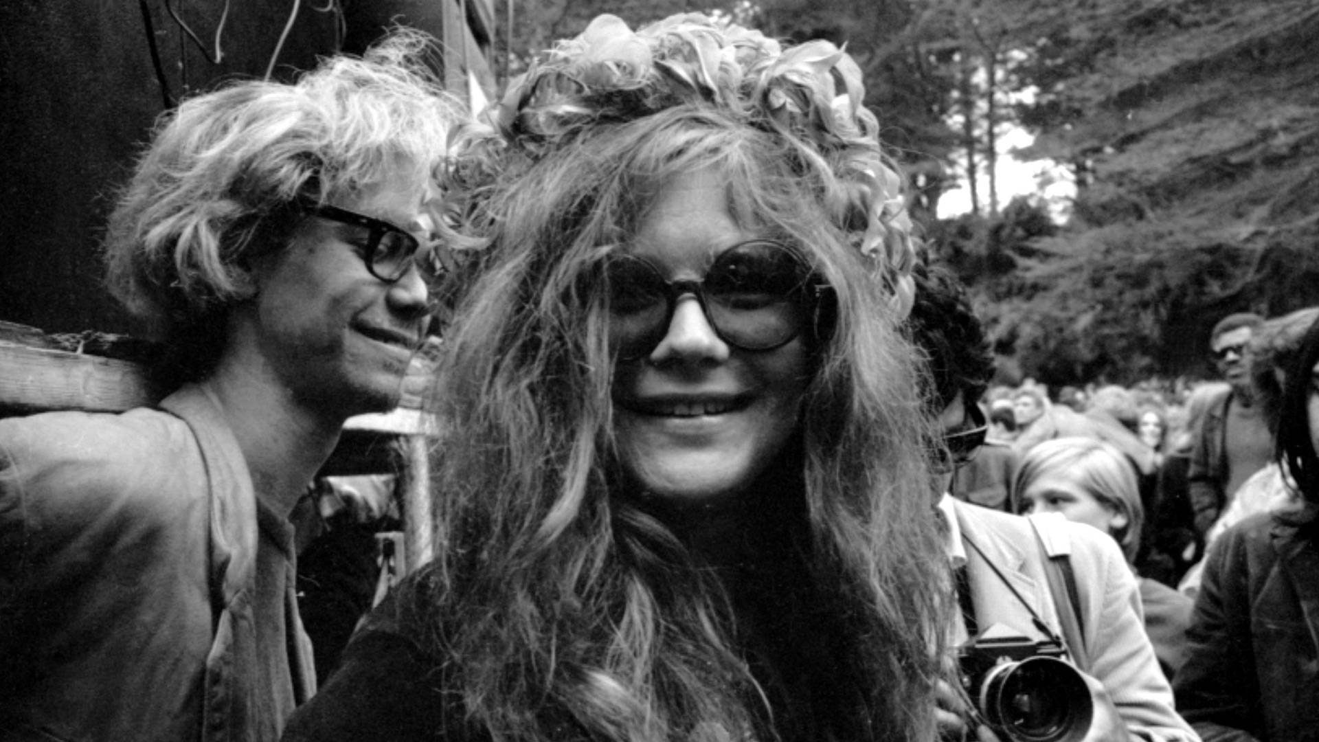 Janis Joplin, floral crown, wooded area, Full HD Desktop Wallpaper