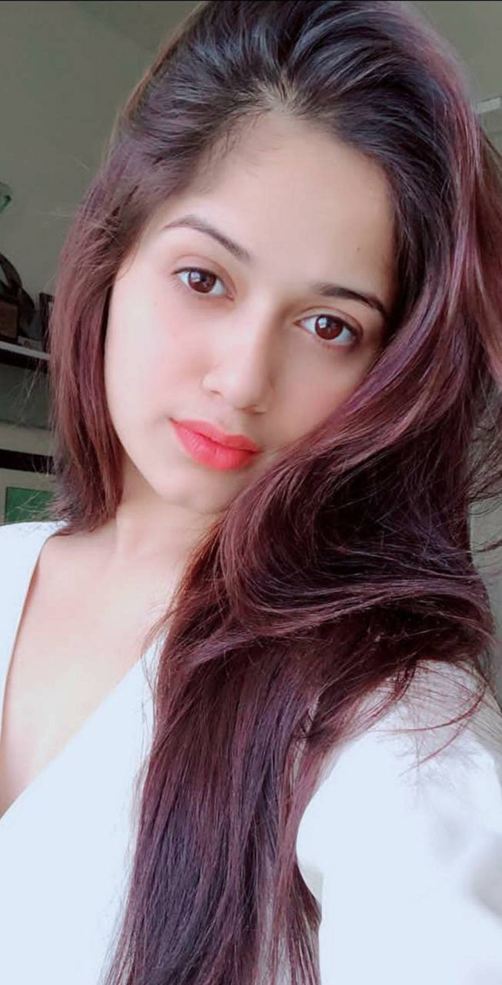 Jannat Zubair, long burgundy hair, soft pink lips, Full HD Phone Wallpaper