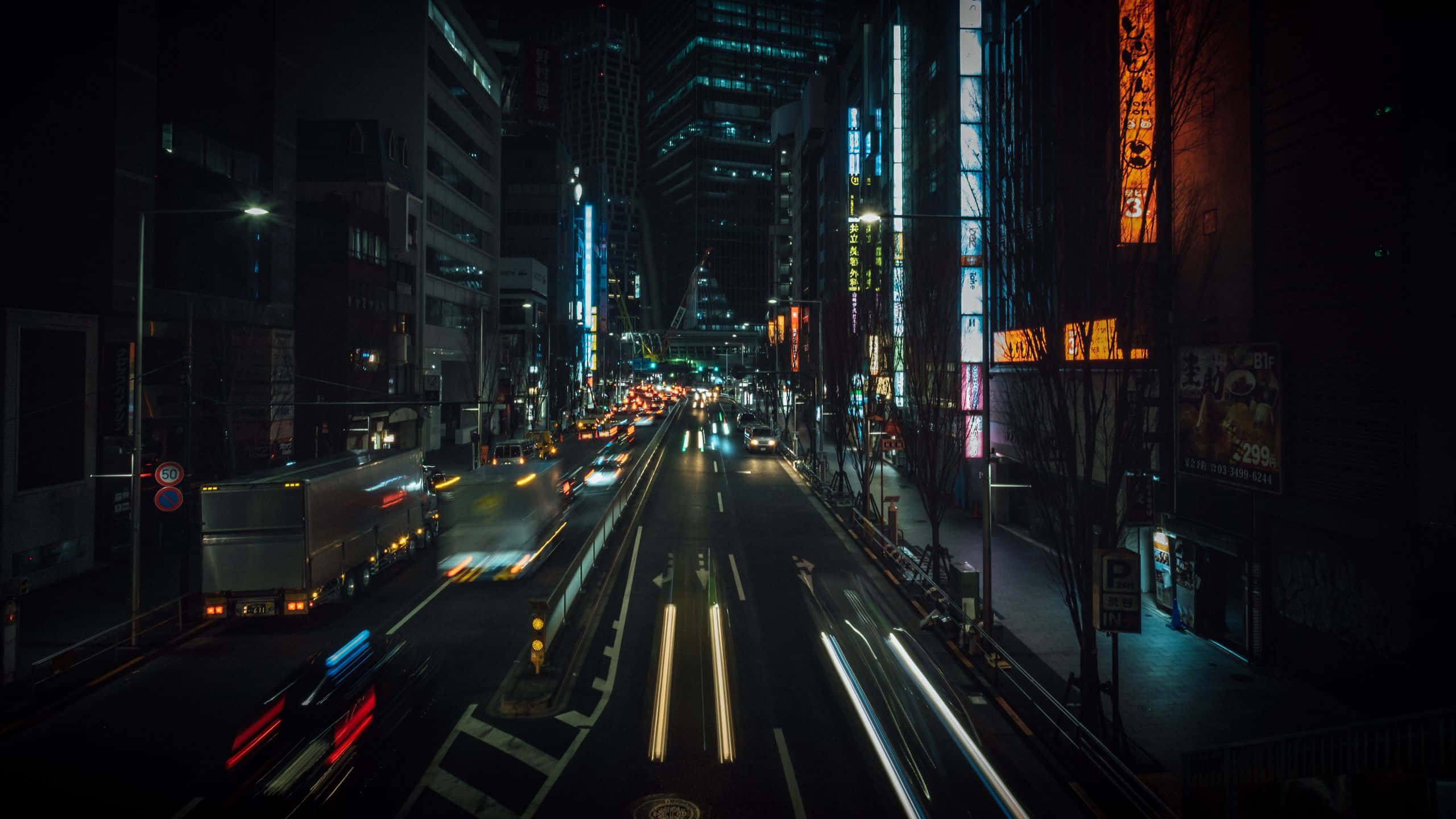 Dark Japan, neon-lit city street, night, 2K Desktop Wallpaper