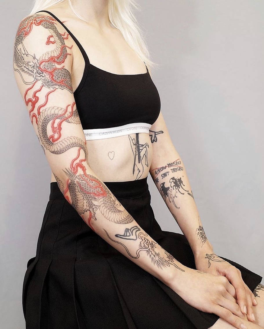 Japanese Dragon Tattoo, blonde hair, black and red dragon tattoos, SD Phone Wallpaper