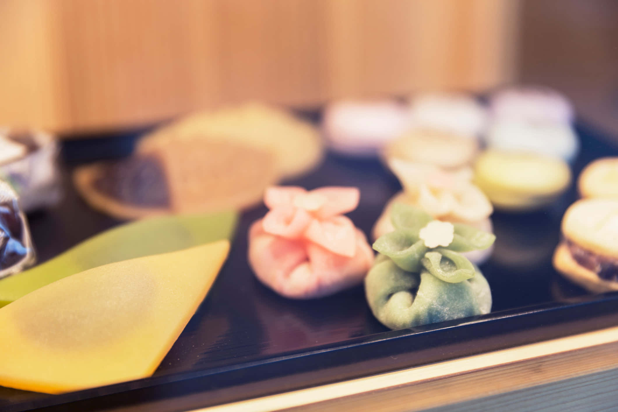 Japanese mochi dumplings, dark tray, colorful, Full HD Desktop Wallpaper