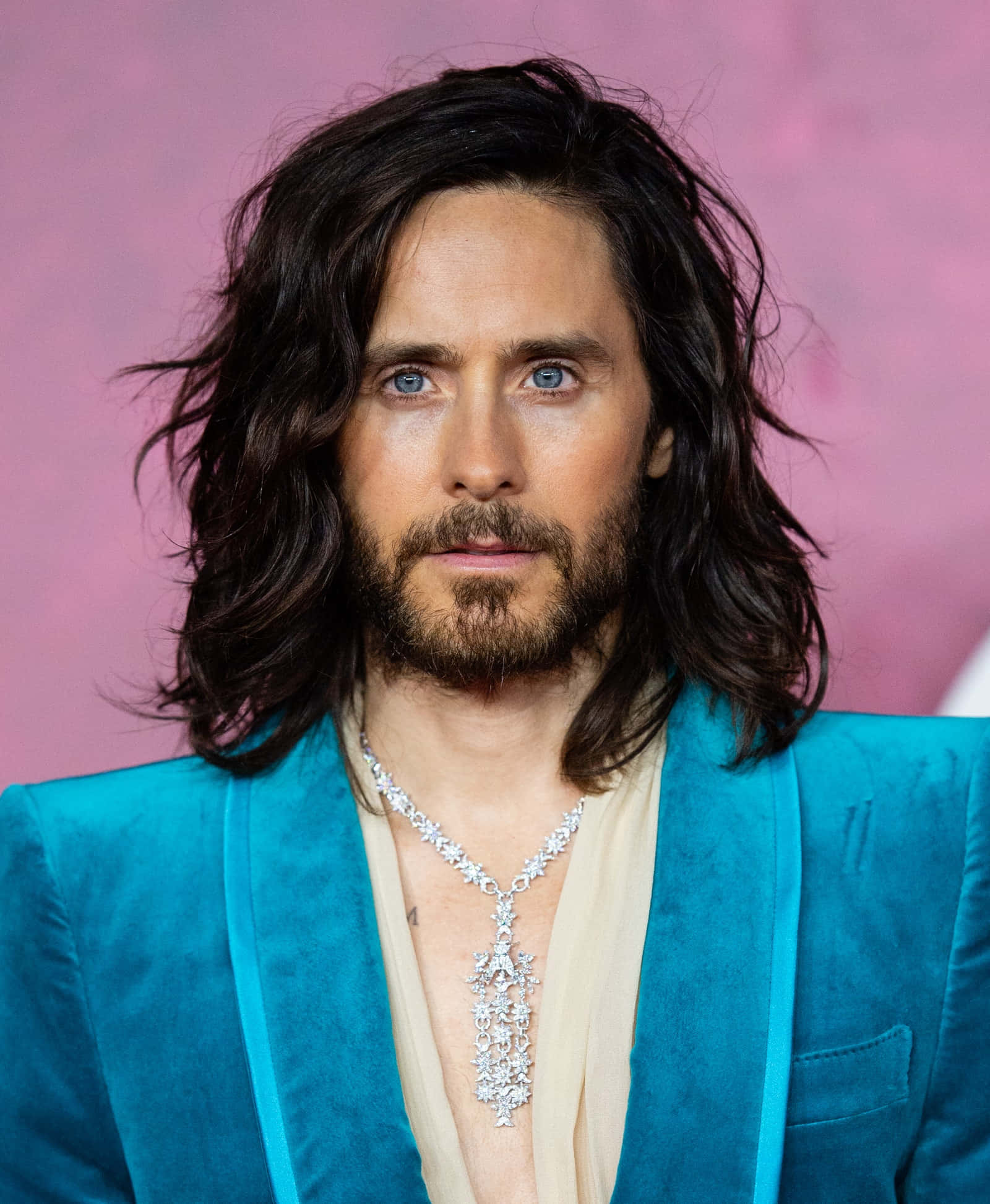 Jared Leto, vibrant blue velvet blazer, sparkling diamond necklace, Full HD Phone Wallpaper