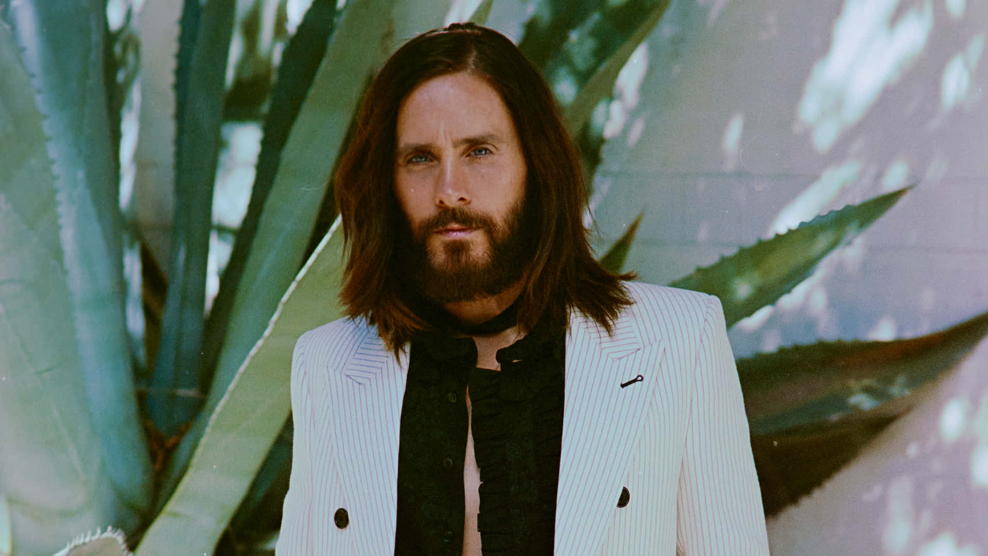 Jared Leto, white pinstripe blazer, black shirt, Full HD Desktop Wallpaper