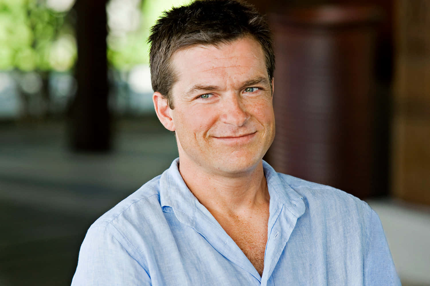 Jason Bateman, short dark hair, light blue shirt, HD Desktop Wallpaper