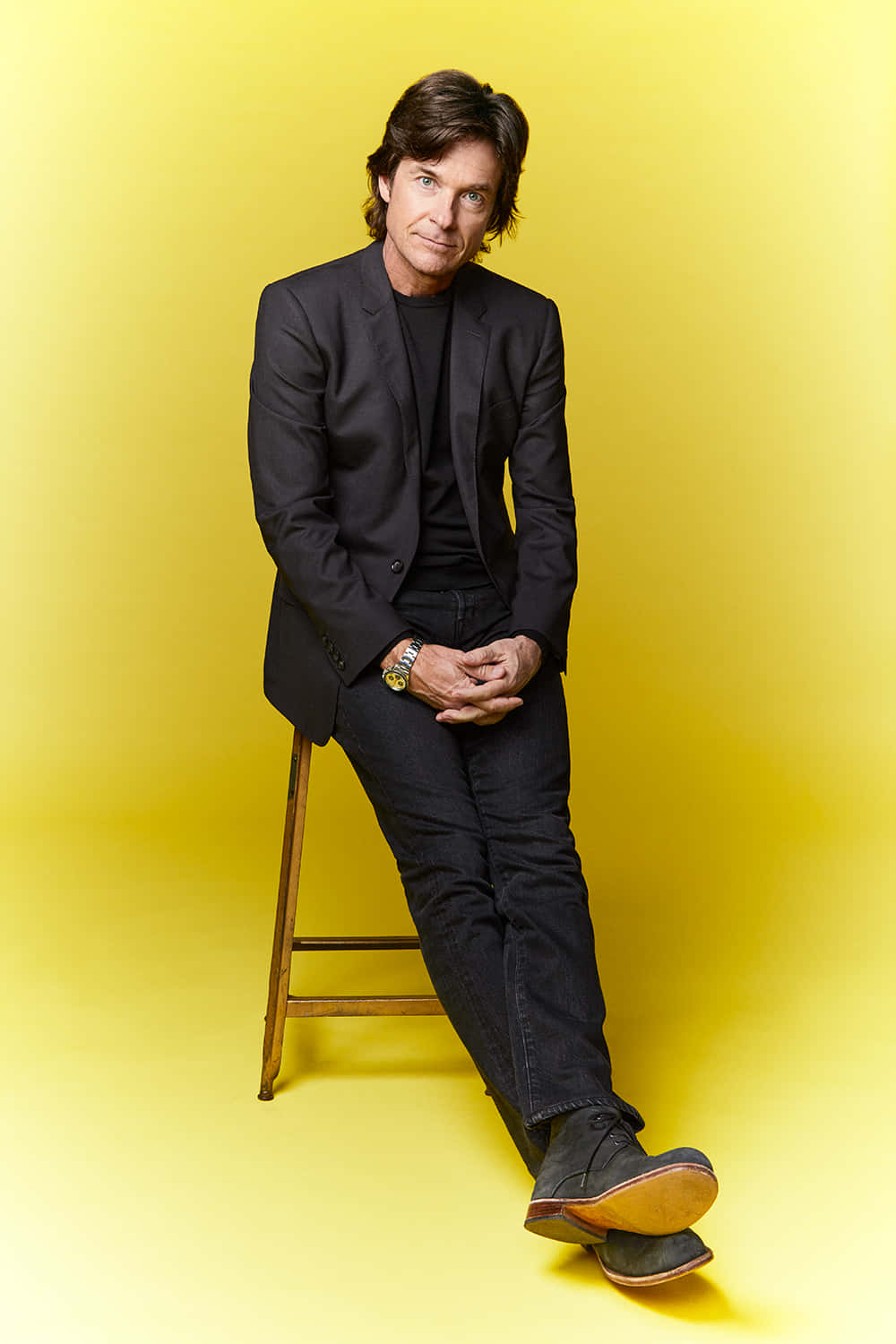 Jason Bateman, black suit, wooden stool, HD Phone Wallpaper