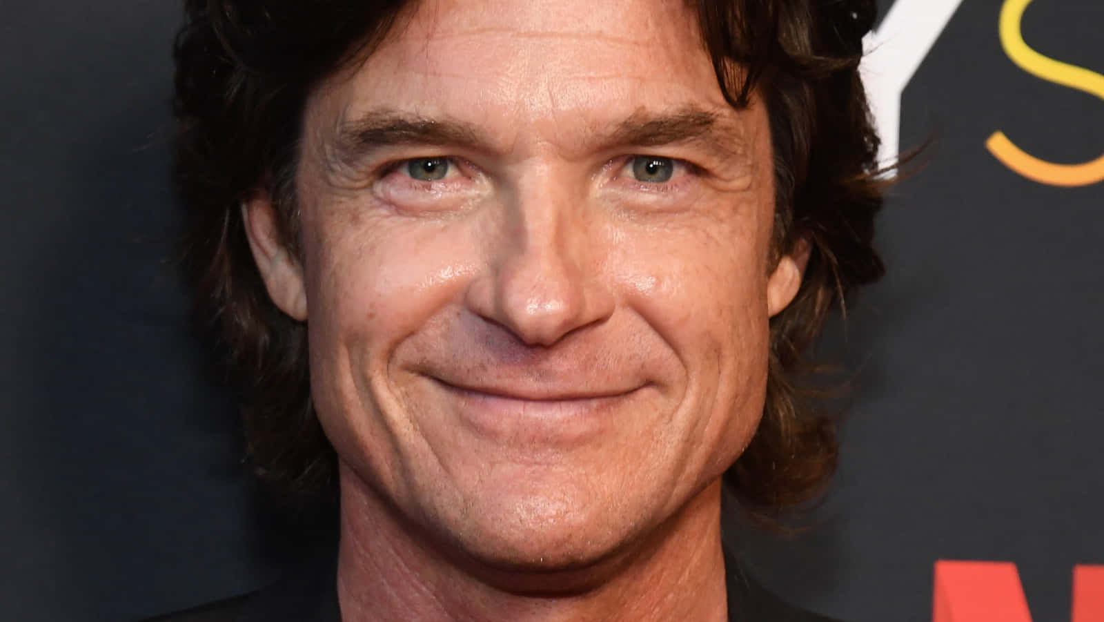 Jason Bateman, wavy brown hair, green eyes, HD Desktop Wallpaper