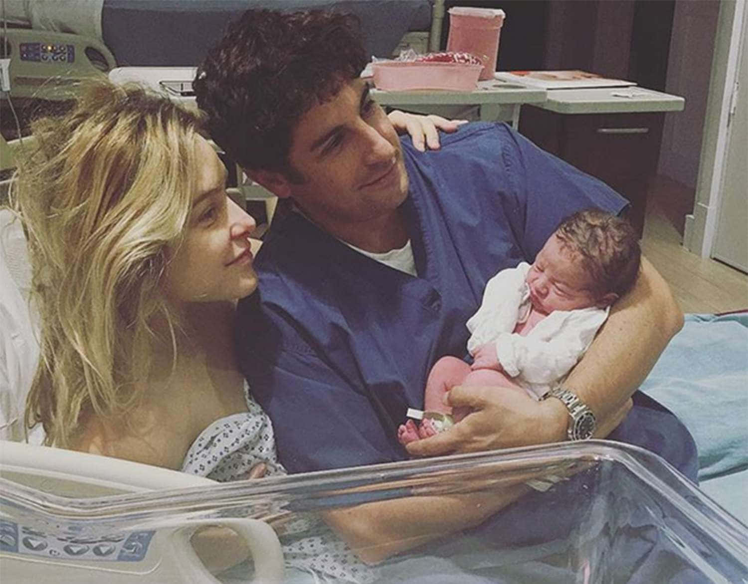 Jason Biggs, hospital room, newborn baby, HD Desktop Wallpaper
