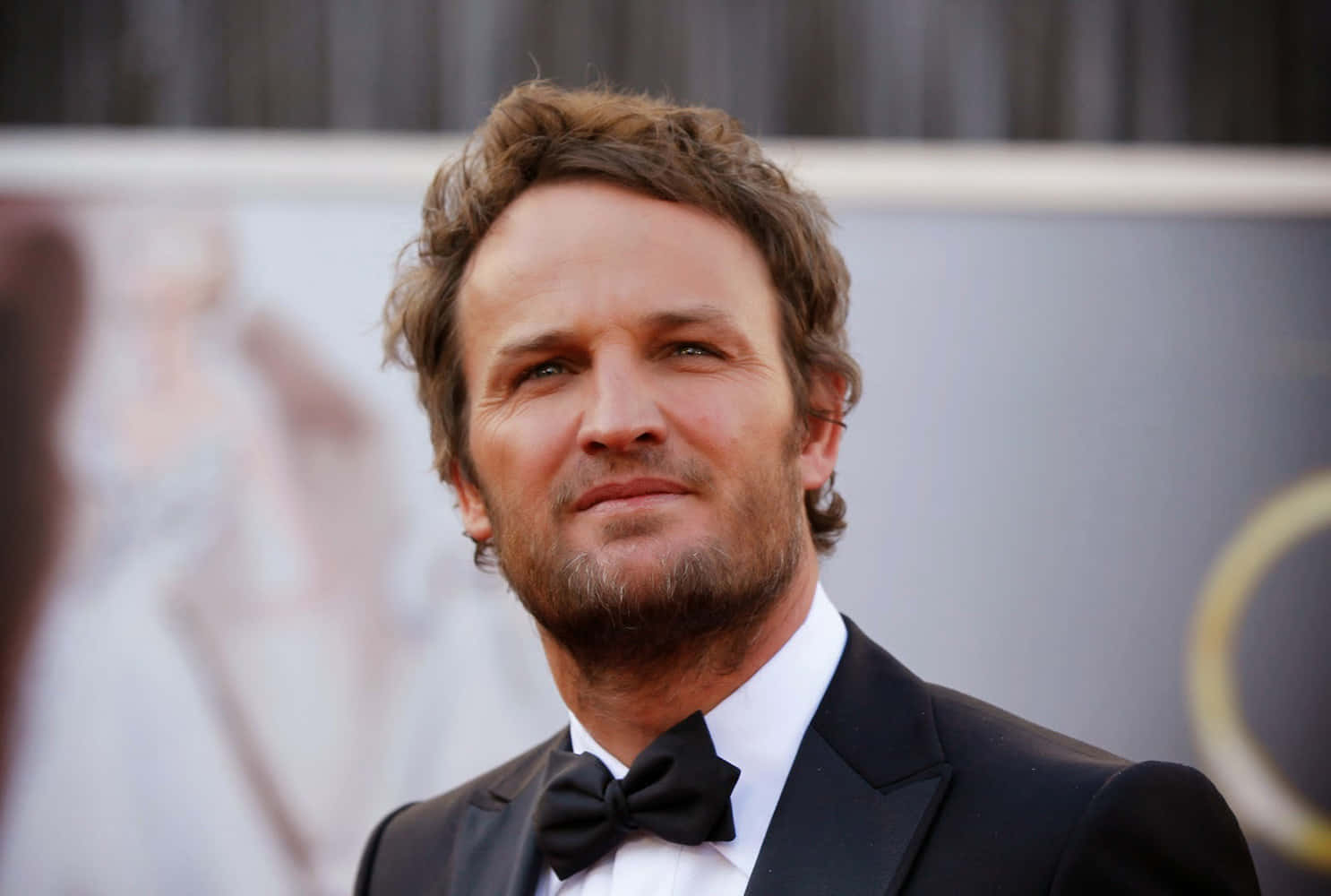Jason Clarke, red carpet appearance, black tuxedo, HD Desktop Wallpaper