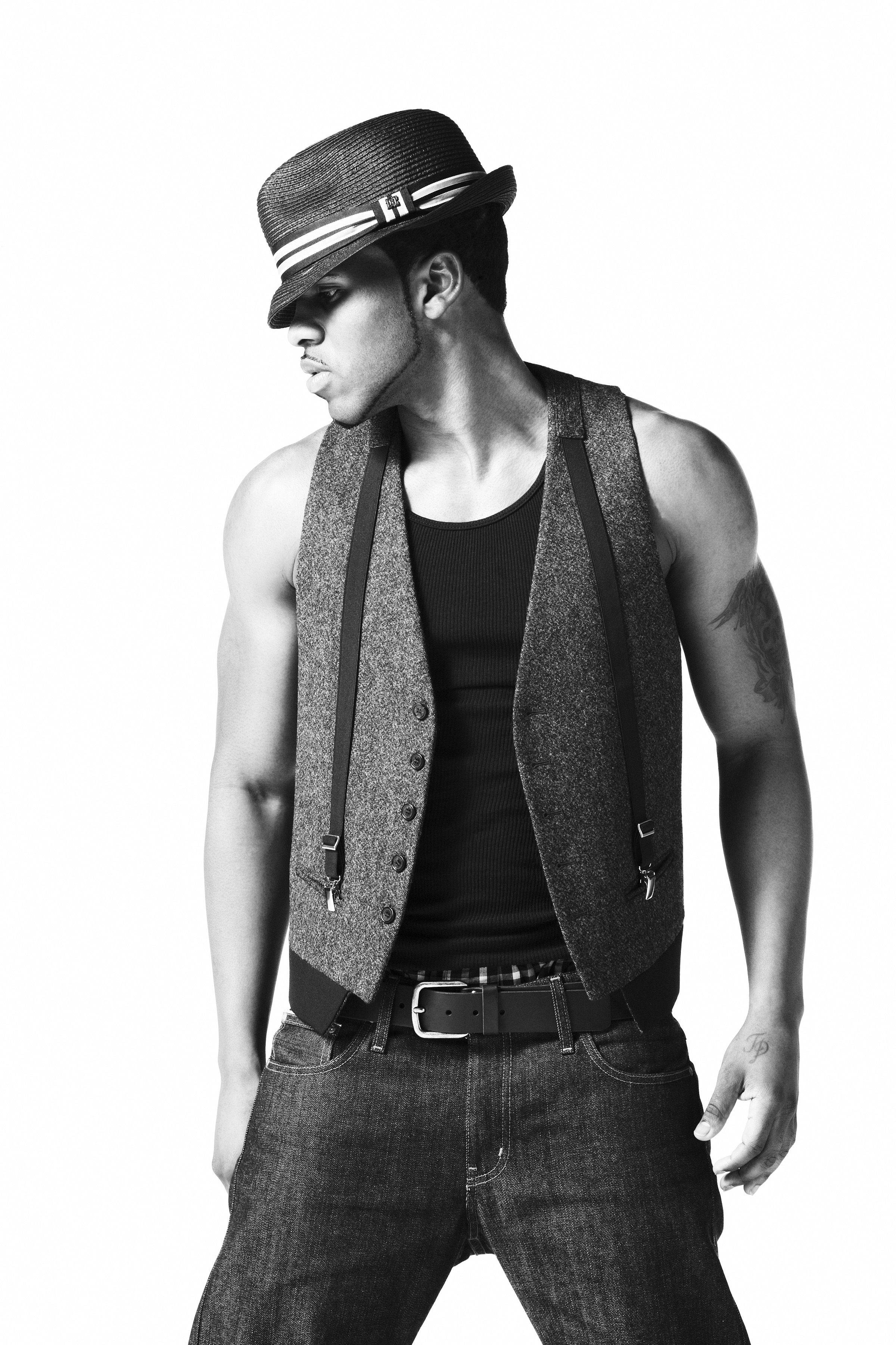 Jason Derulo, fedora vest, jeans, 2K Phone Wallpaper