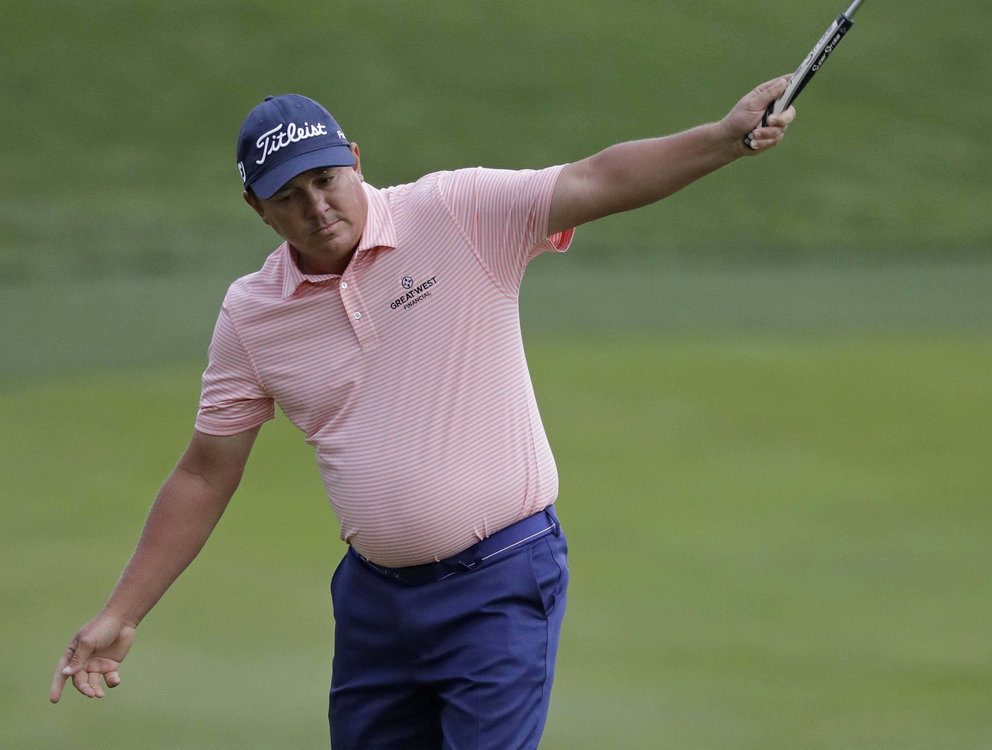 Jason Dufner, pink striped shirt, blue cap, 2K Desktop Wallpaper